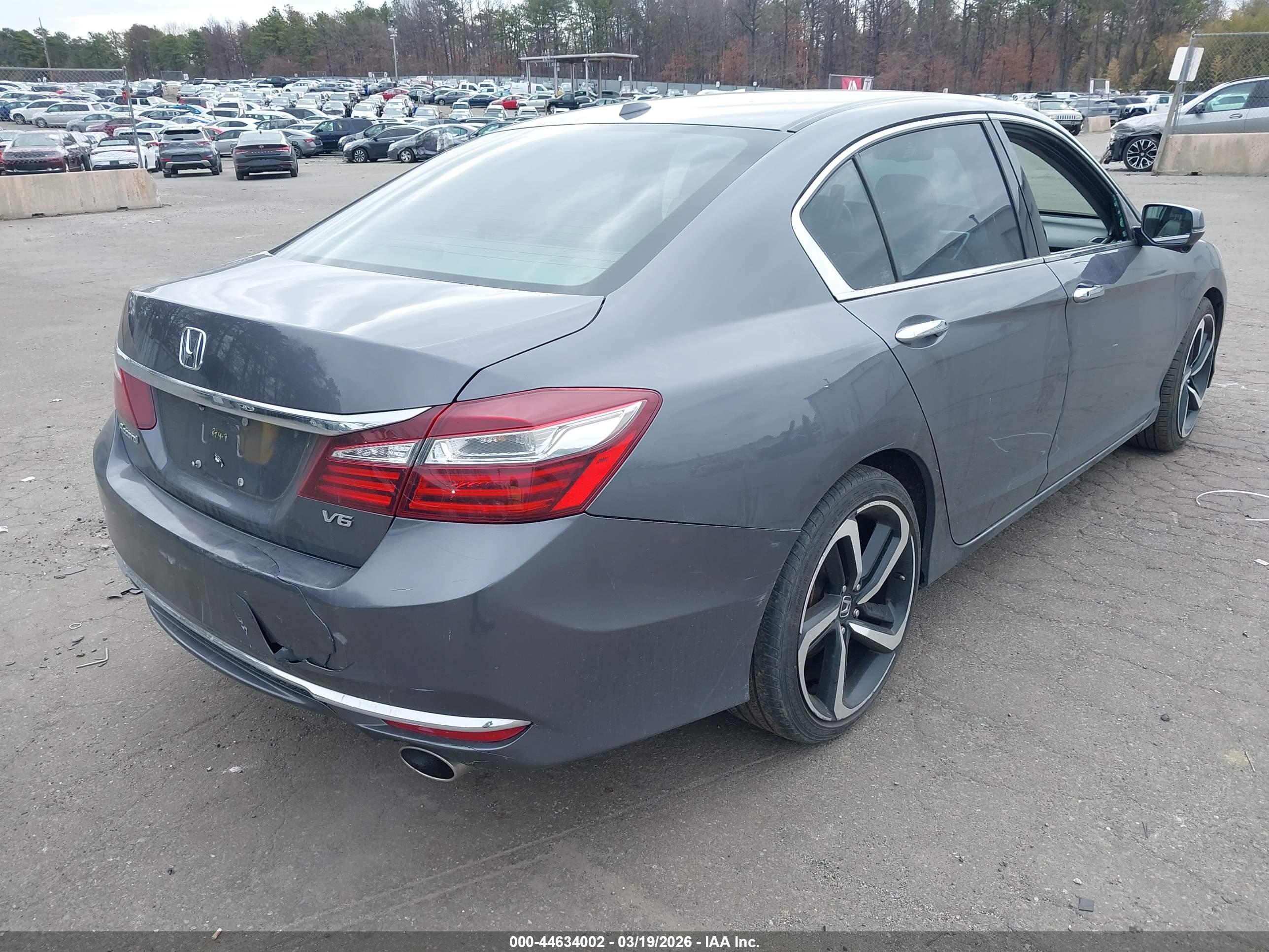 HONDA ACCORD image 4