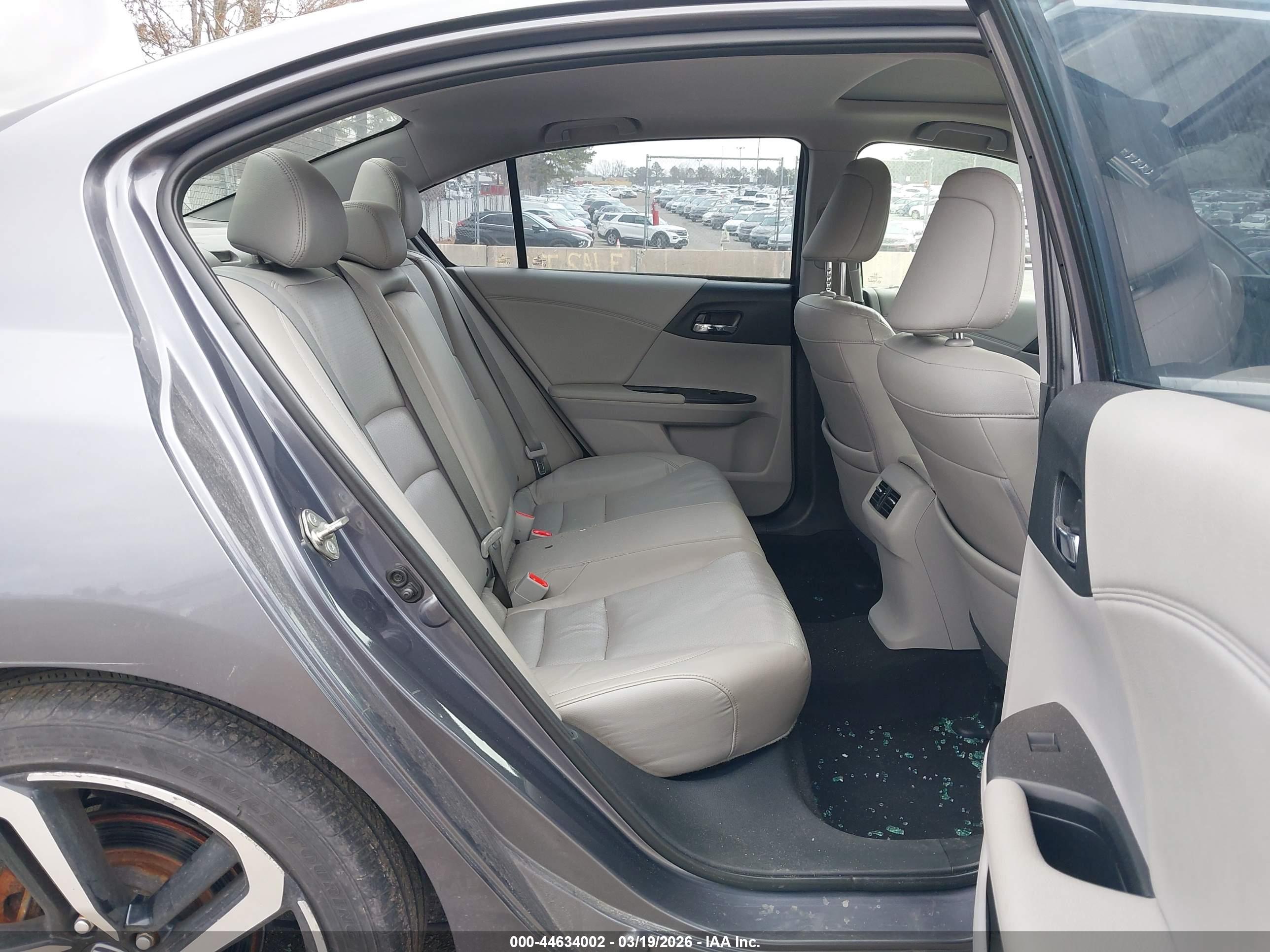 HONDA ACCORD image 8