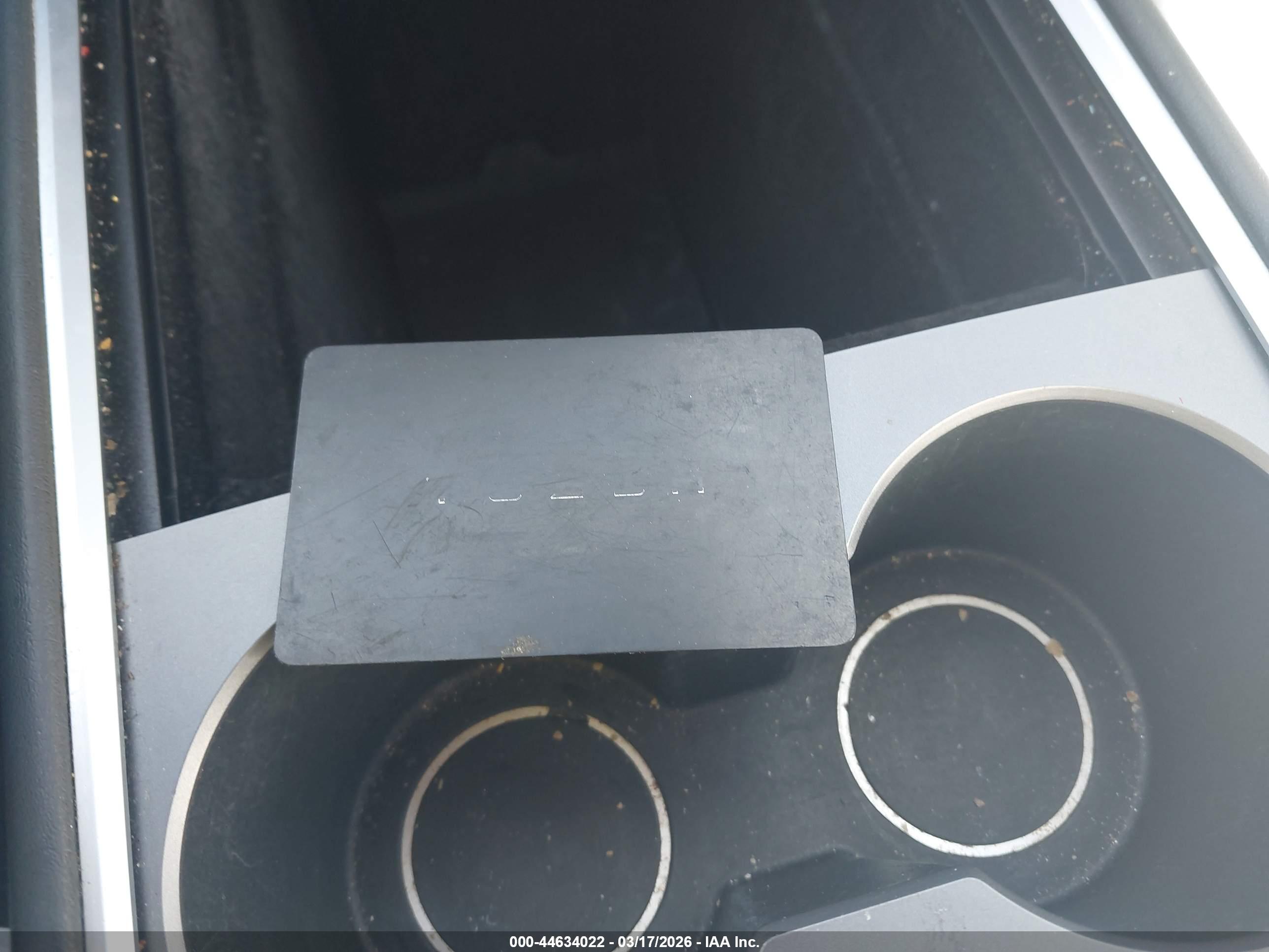 TESLA MODEL image 11