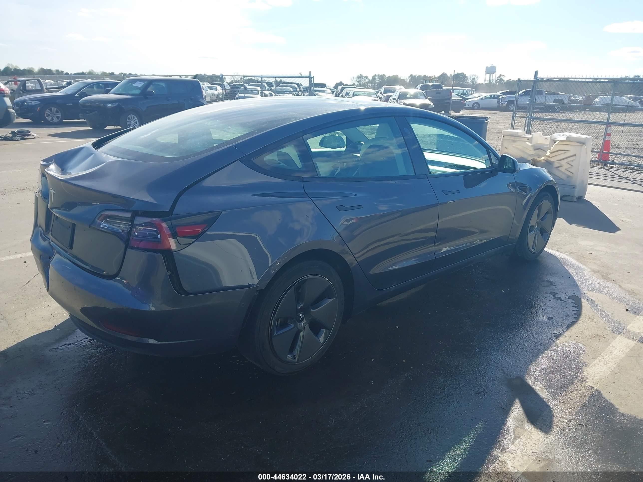 TESLA MODEL image 4
