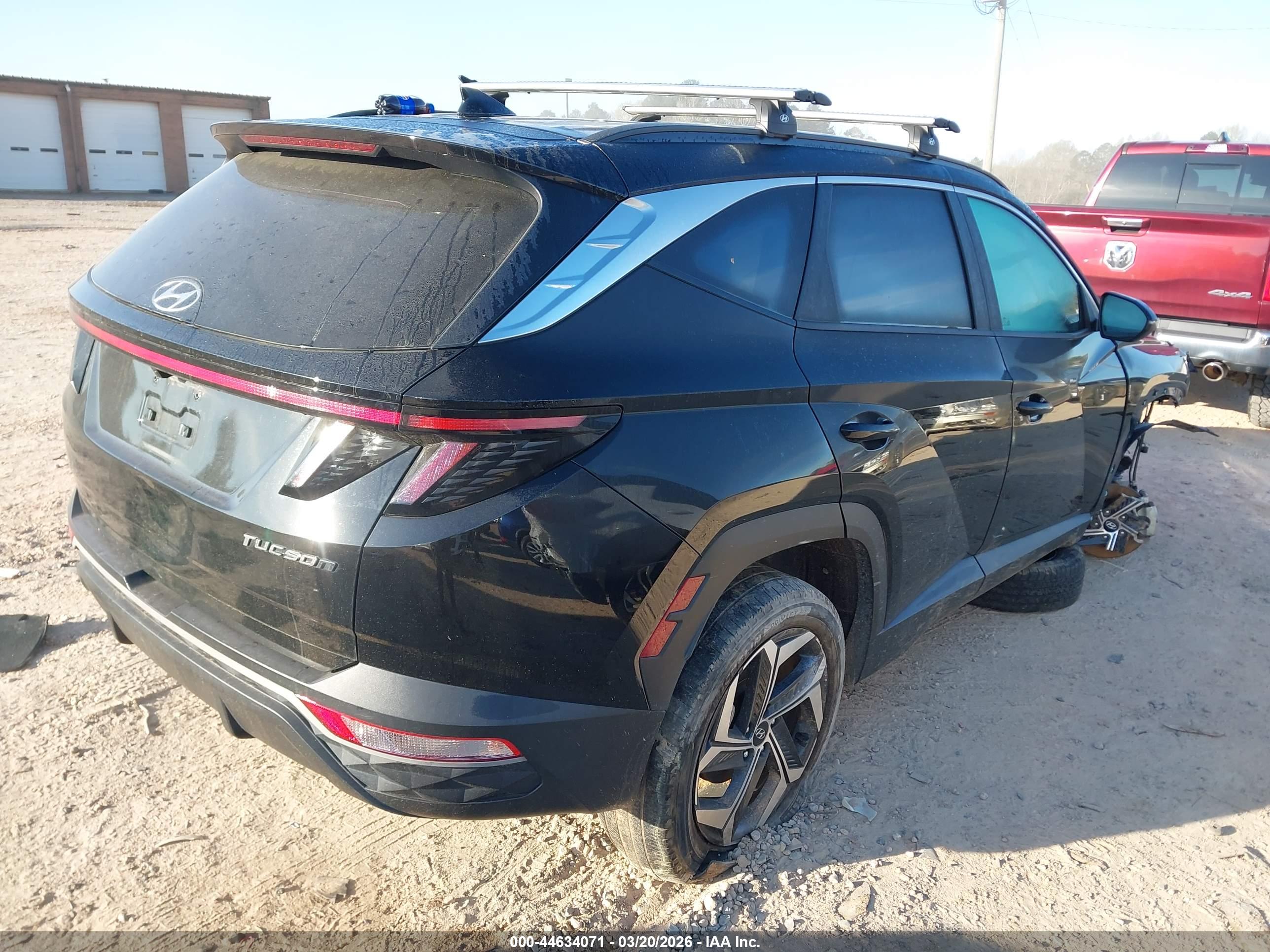 HYUNDAI TUCSON image 4