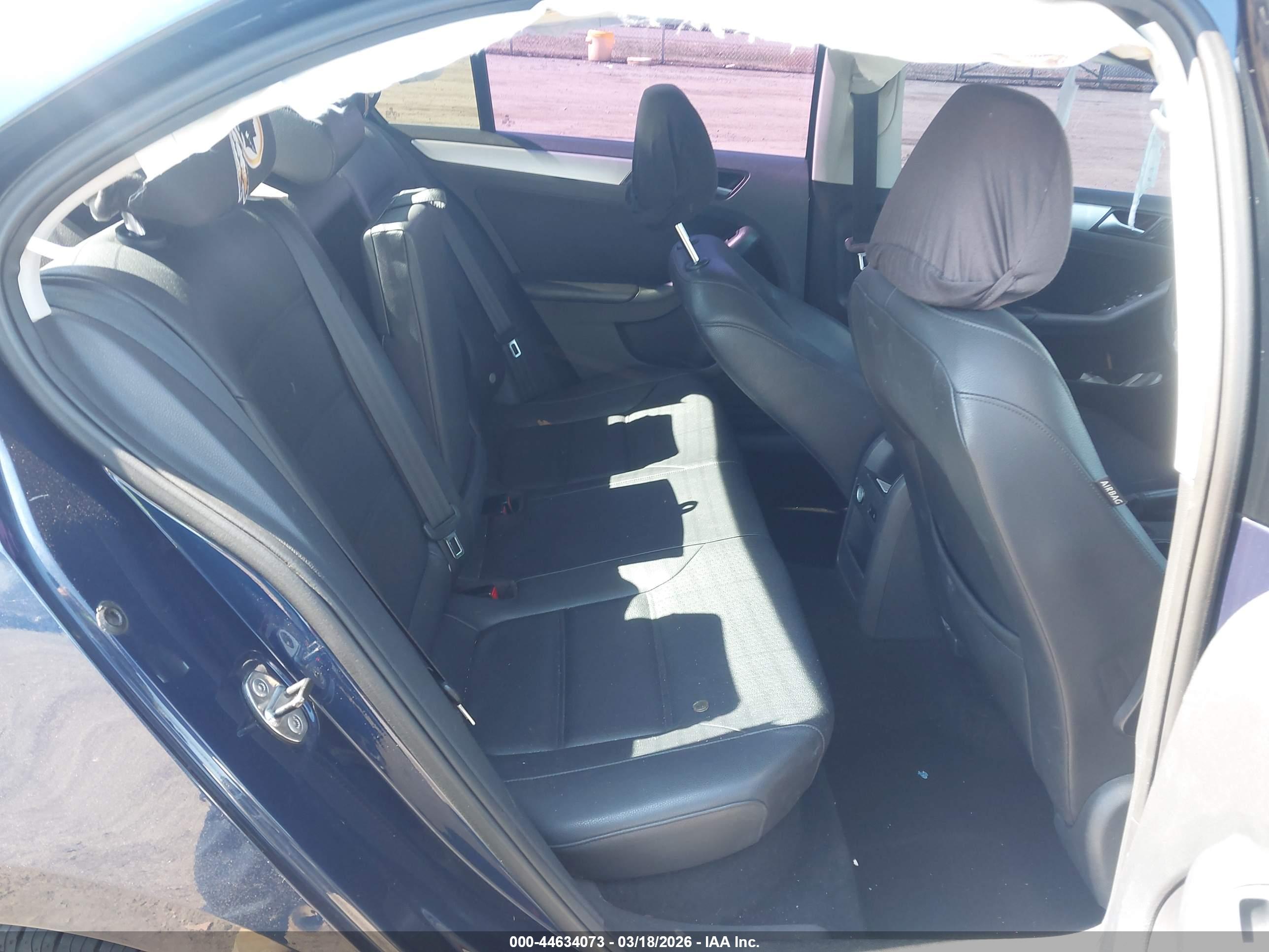 VOLKSWAGEN JETTA image 8