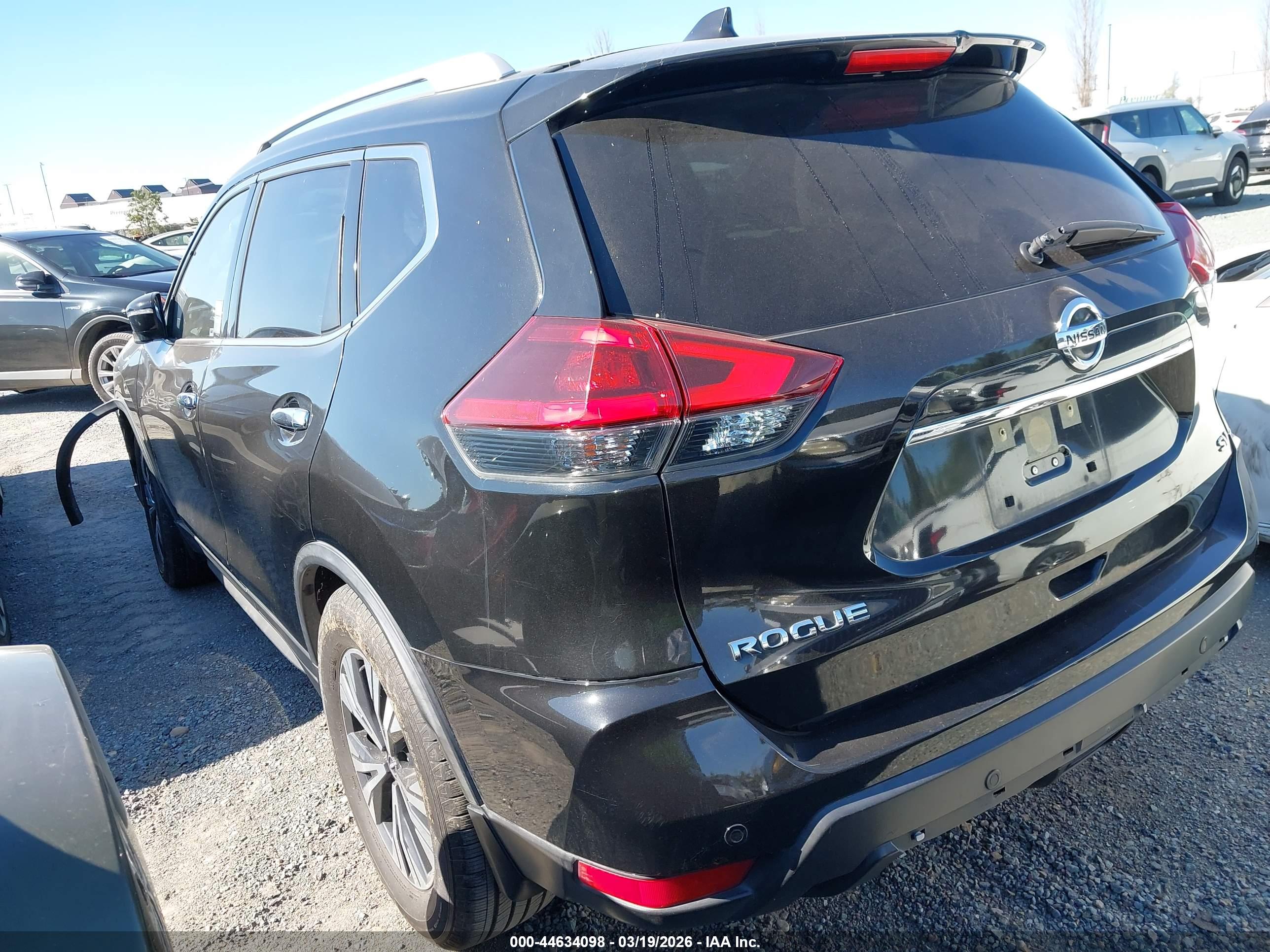 NISSAN ROGUE image 3
