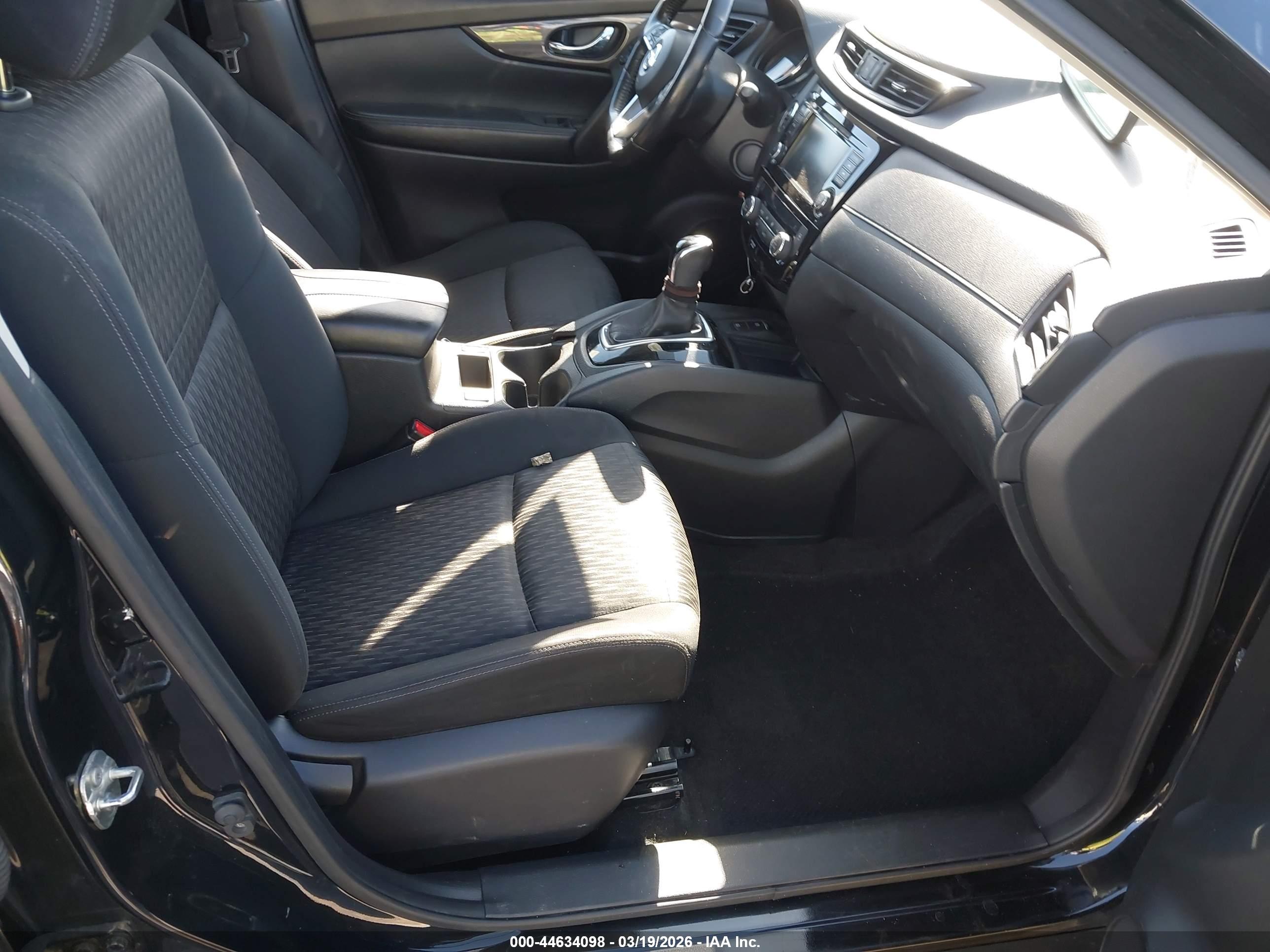 NISSAN ROGUE image 5