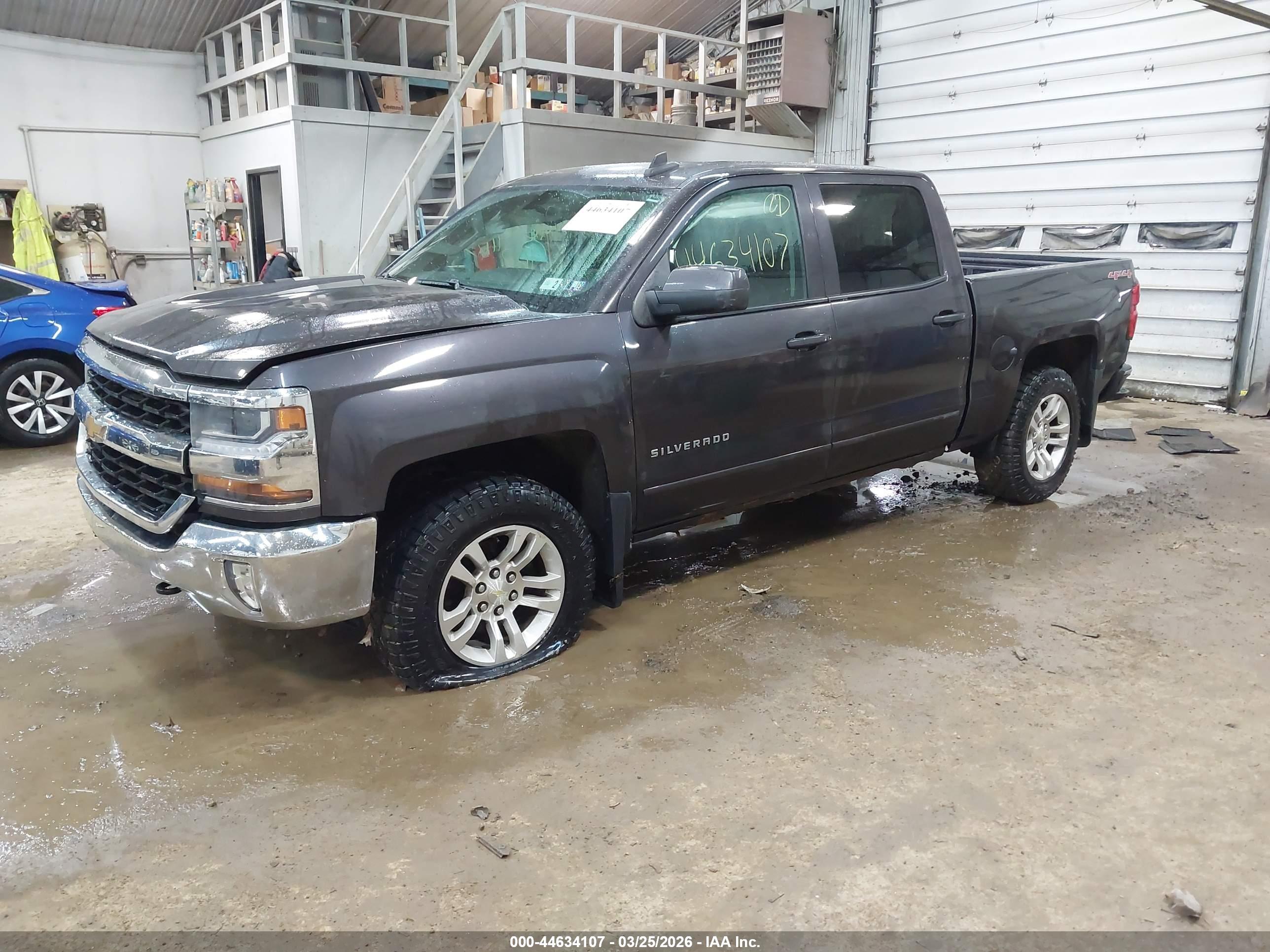 CHEVROLET SILVERADO image 2