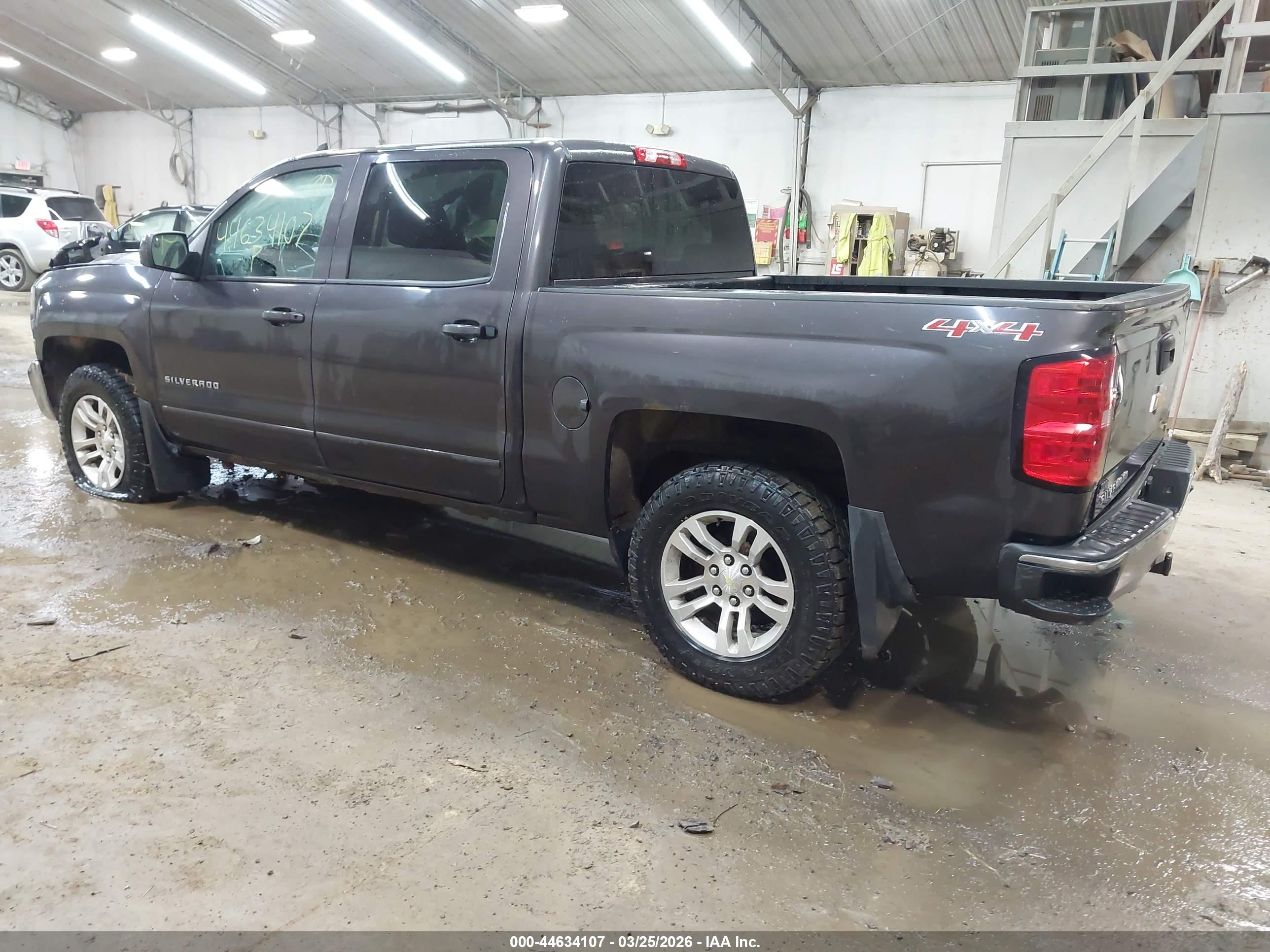 CHEVROLET SILVERADO image 3