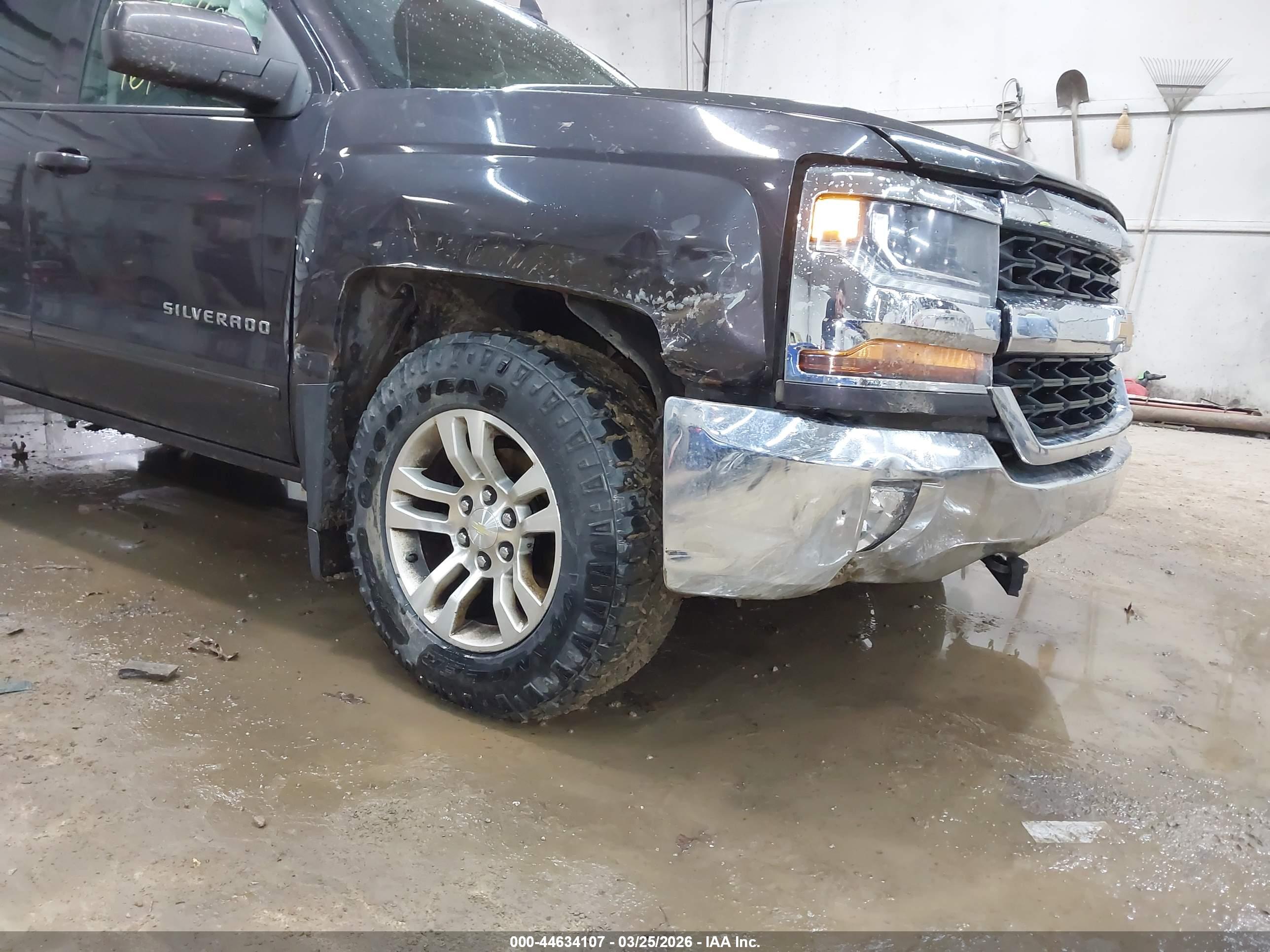 CHEVROLET SILVERADO image 6