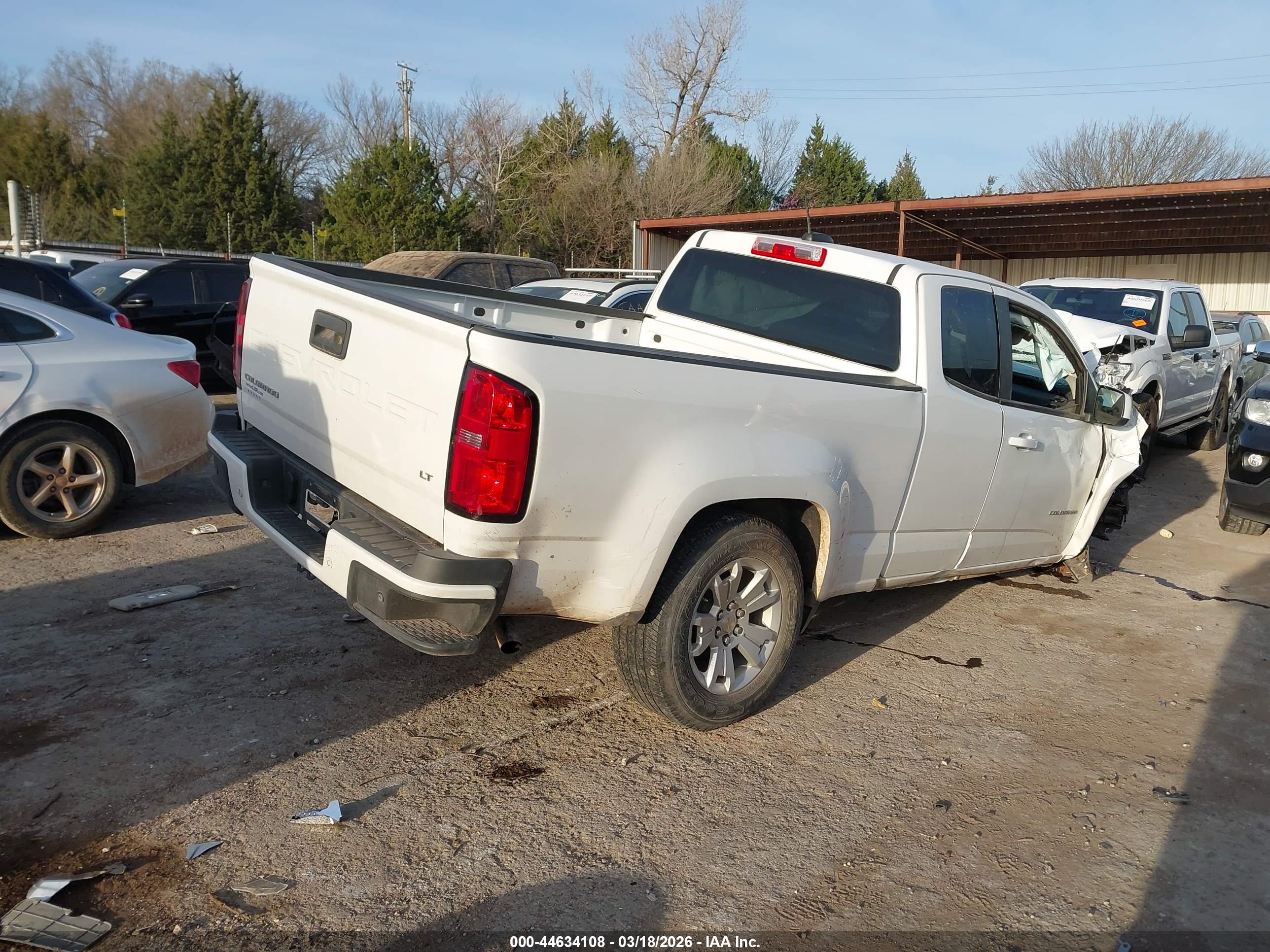 CHEVROLET COLORADO image 4