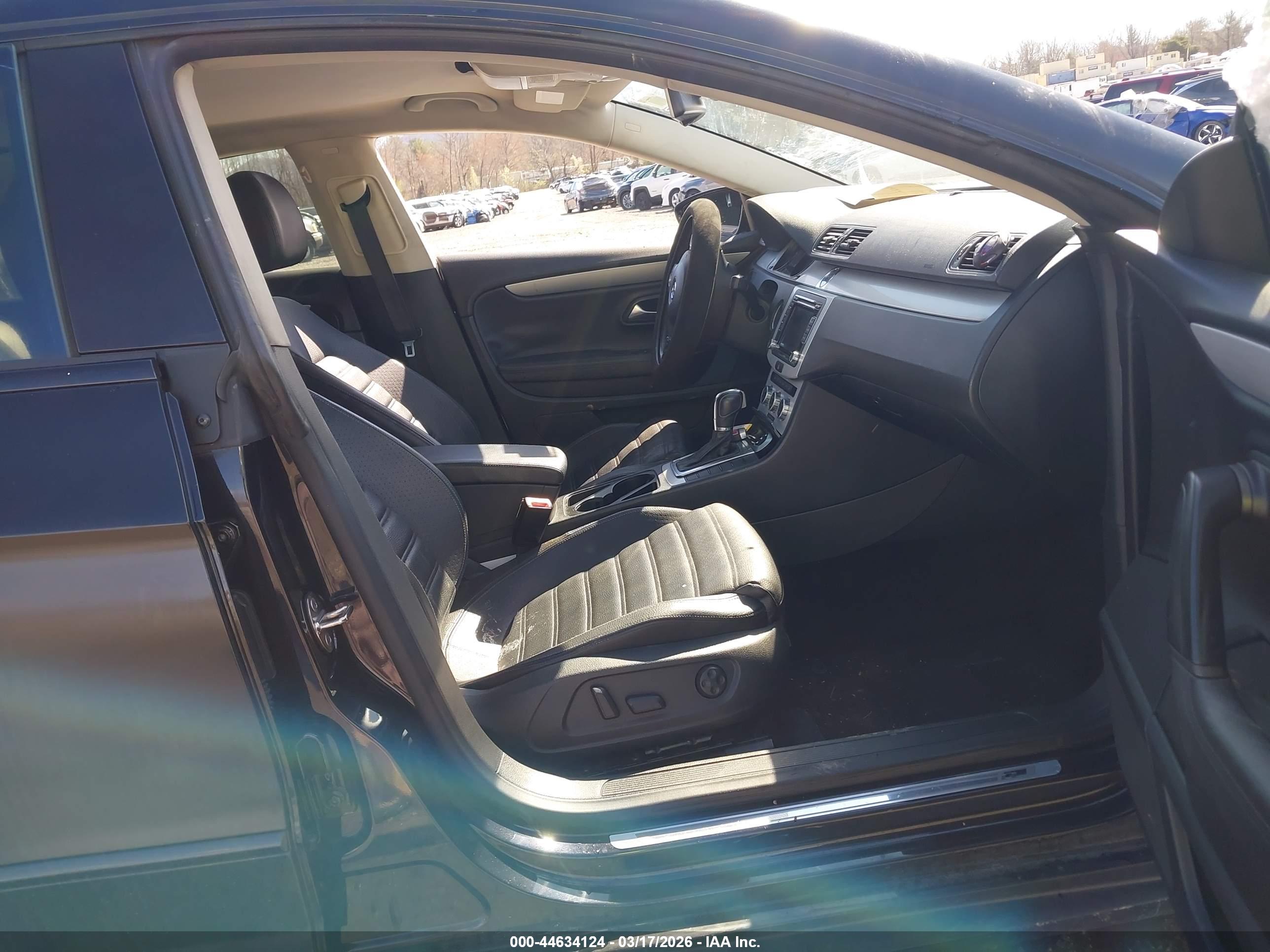VOLKSWAGEN CC image 5