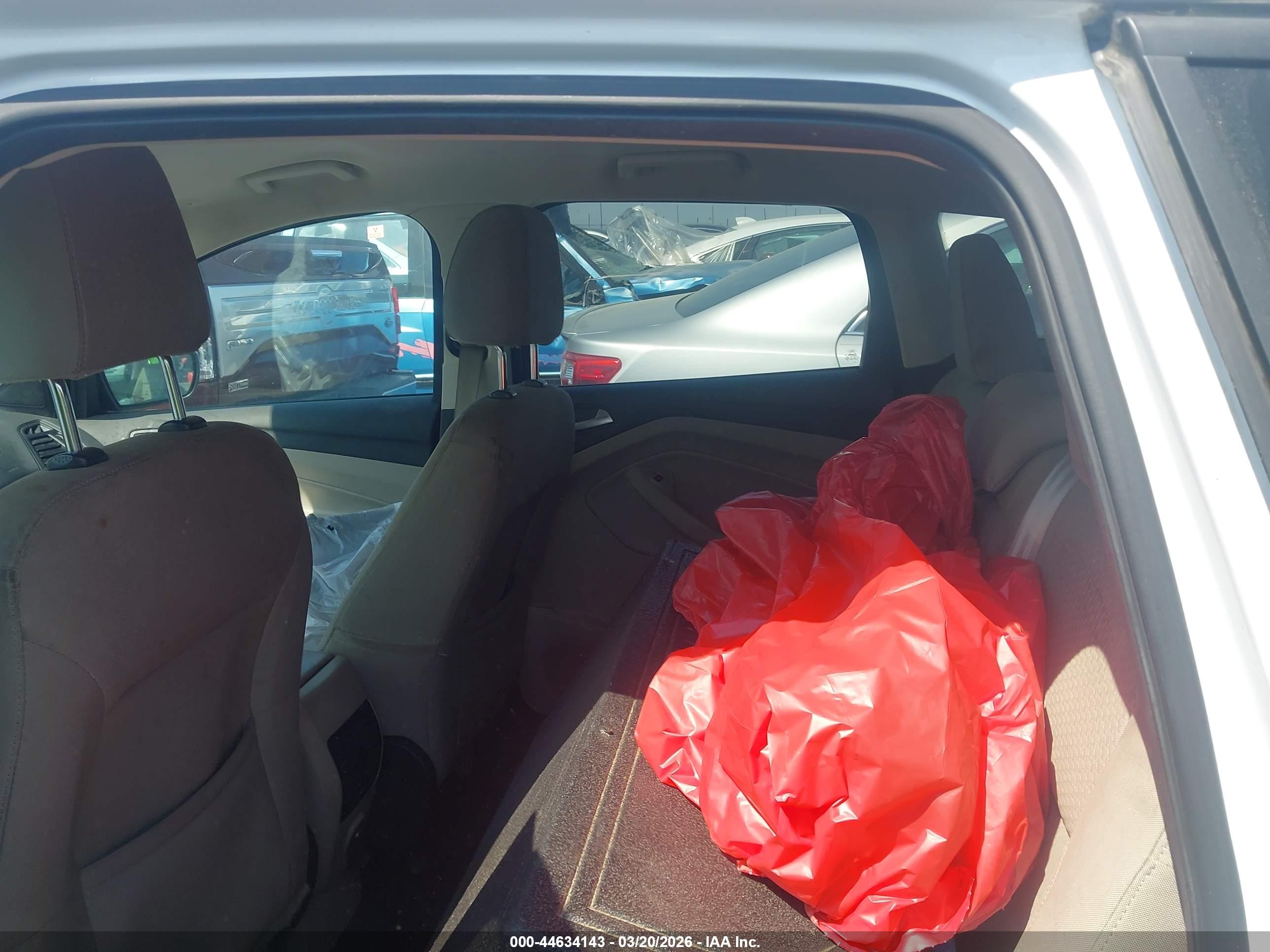 FORD ESCAPE image 8