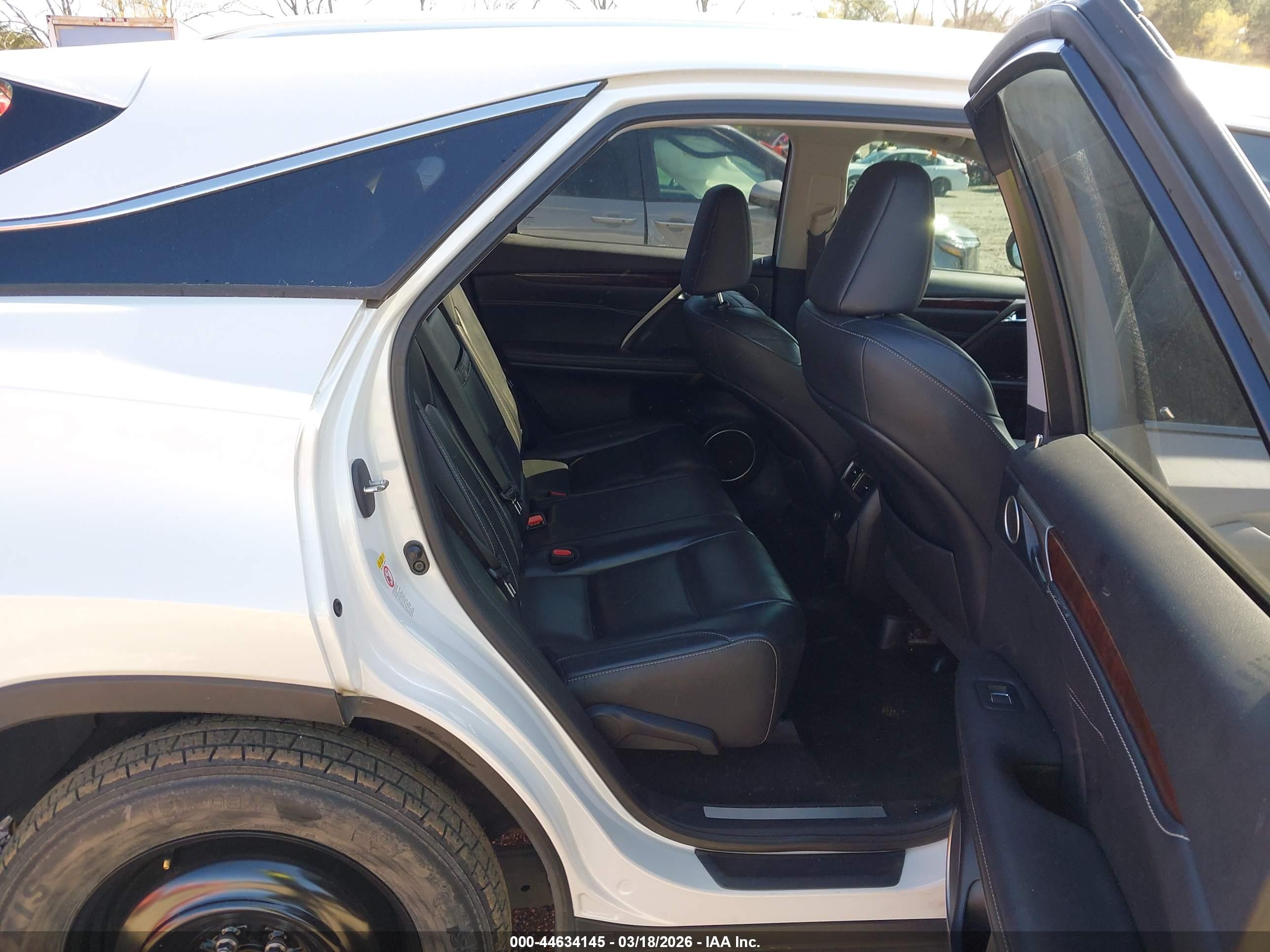 LEXUS RX image 8