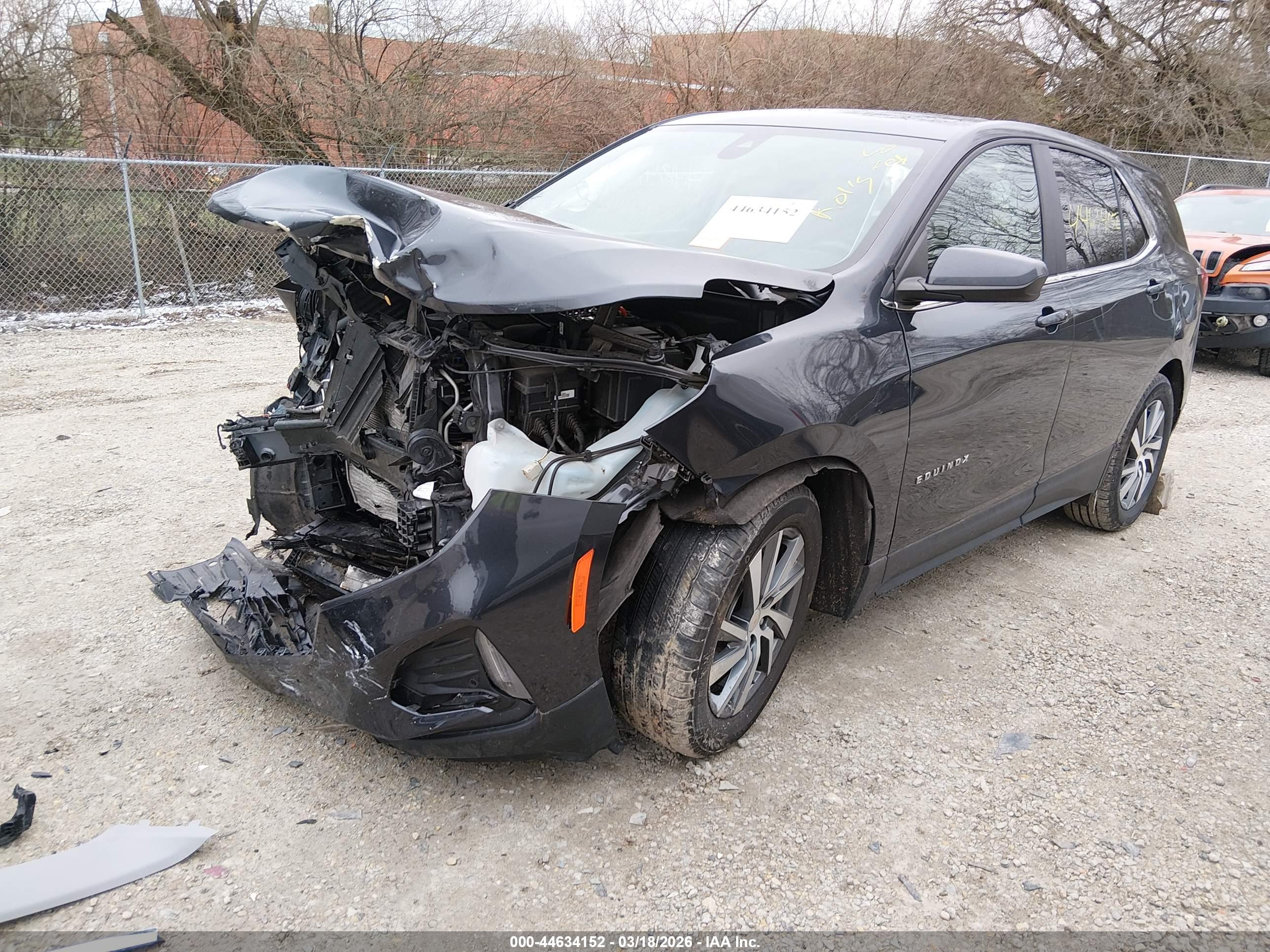 CHEVROLET EQUINOX image 2