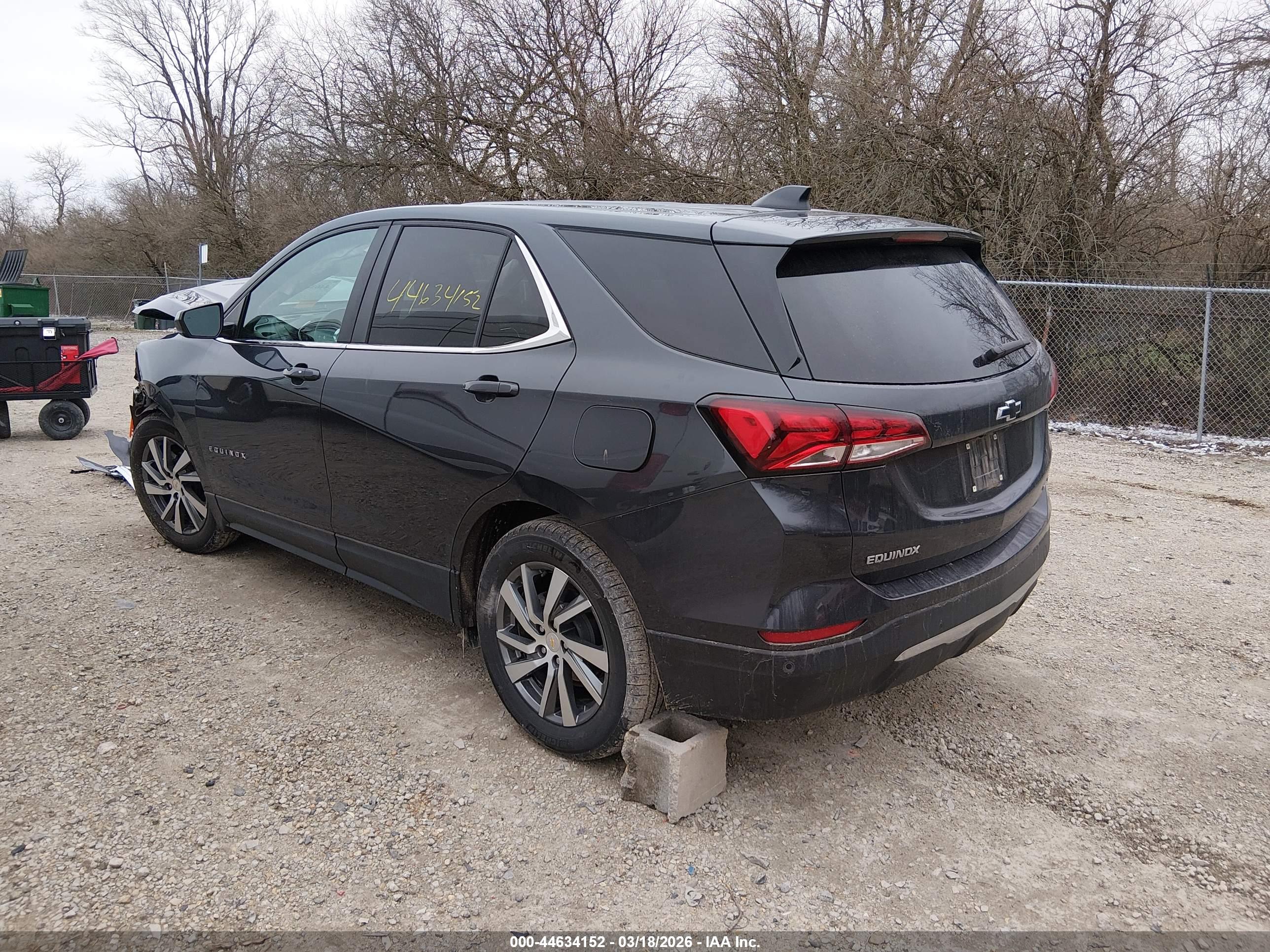 CHEVROLET EQUINOX image 3
