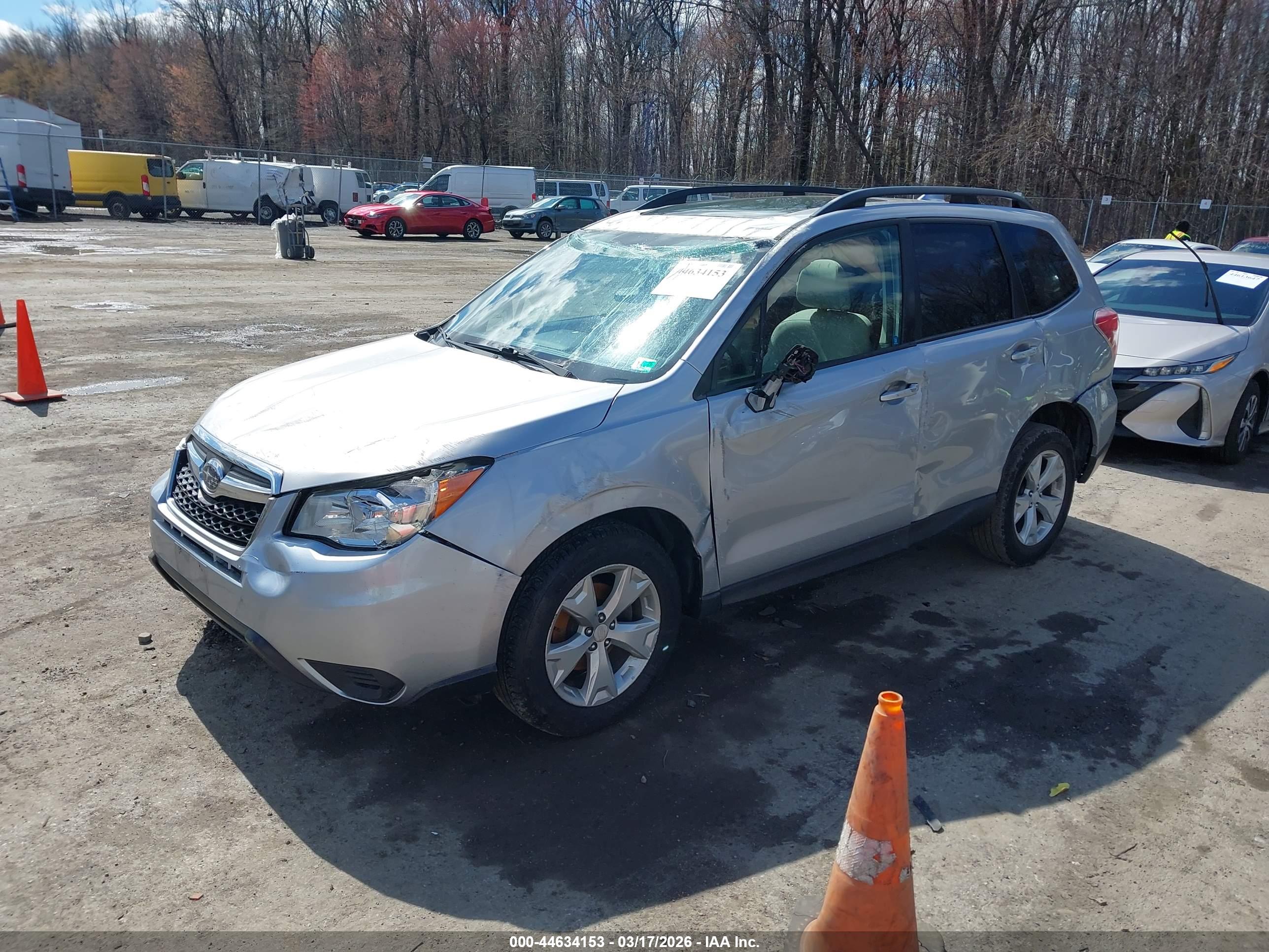 SUBARU FORESTER image 2