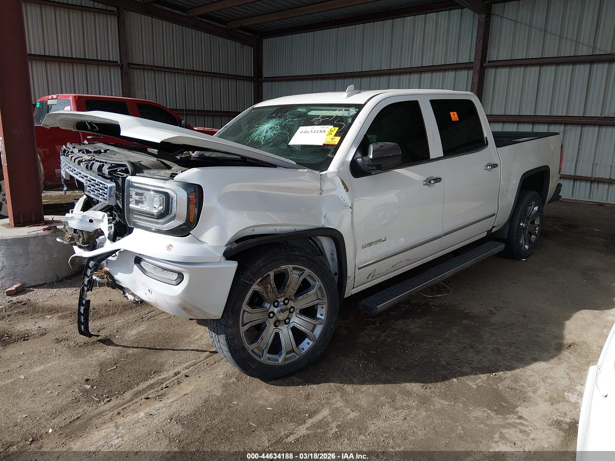 GMC SIERRA image 2