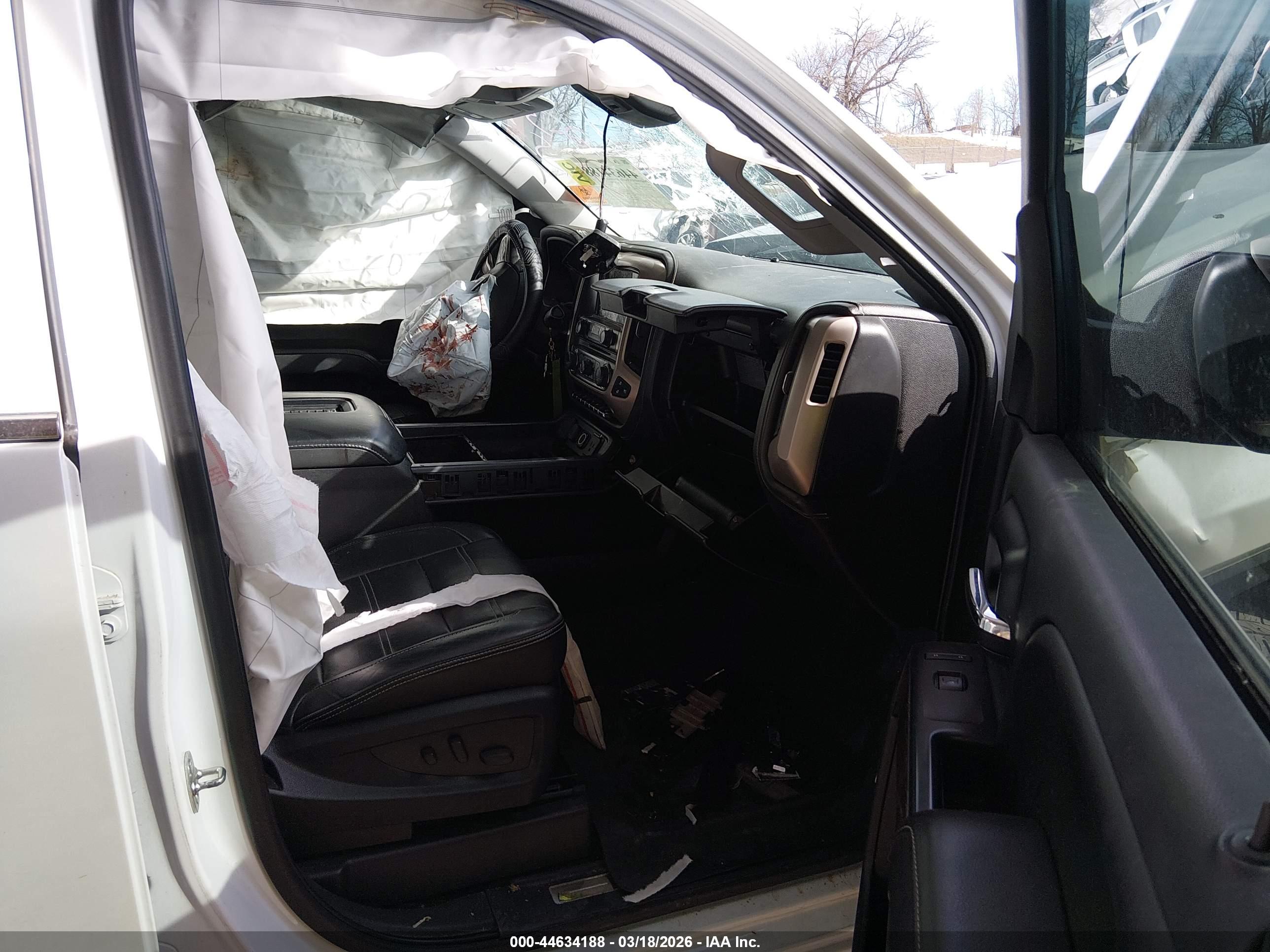 GMC SIERRA image 5