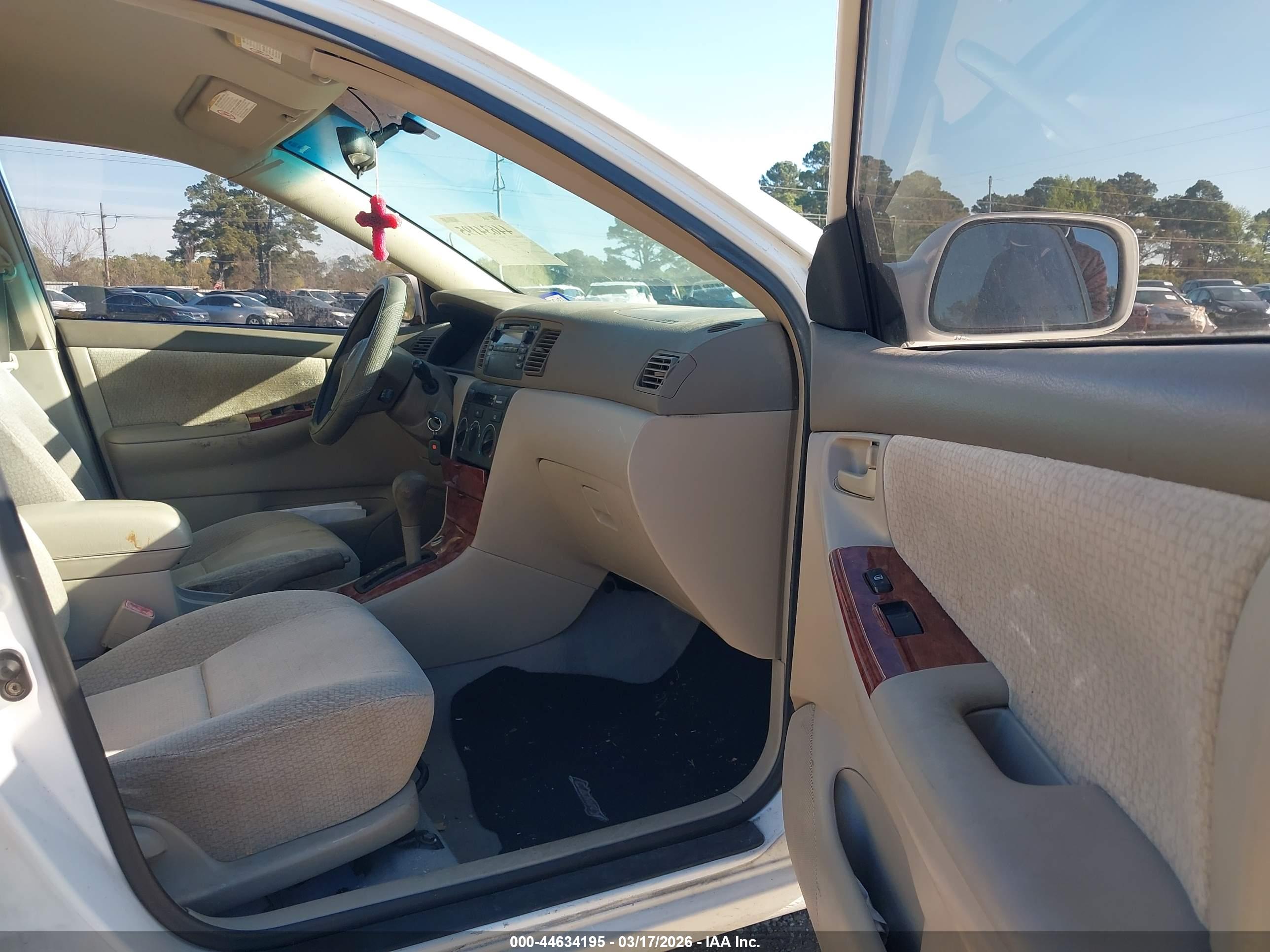 TOYOTA COROLLA image 5