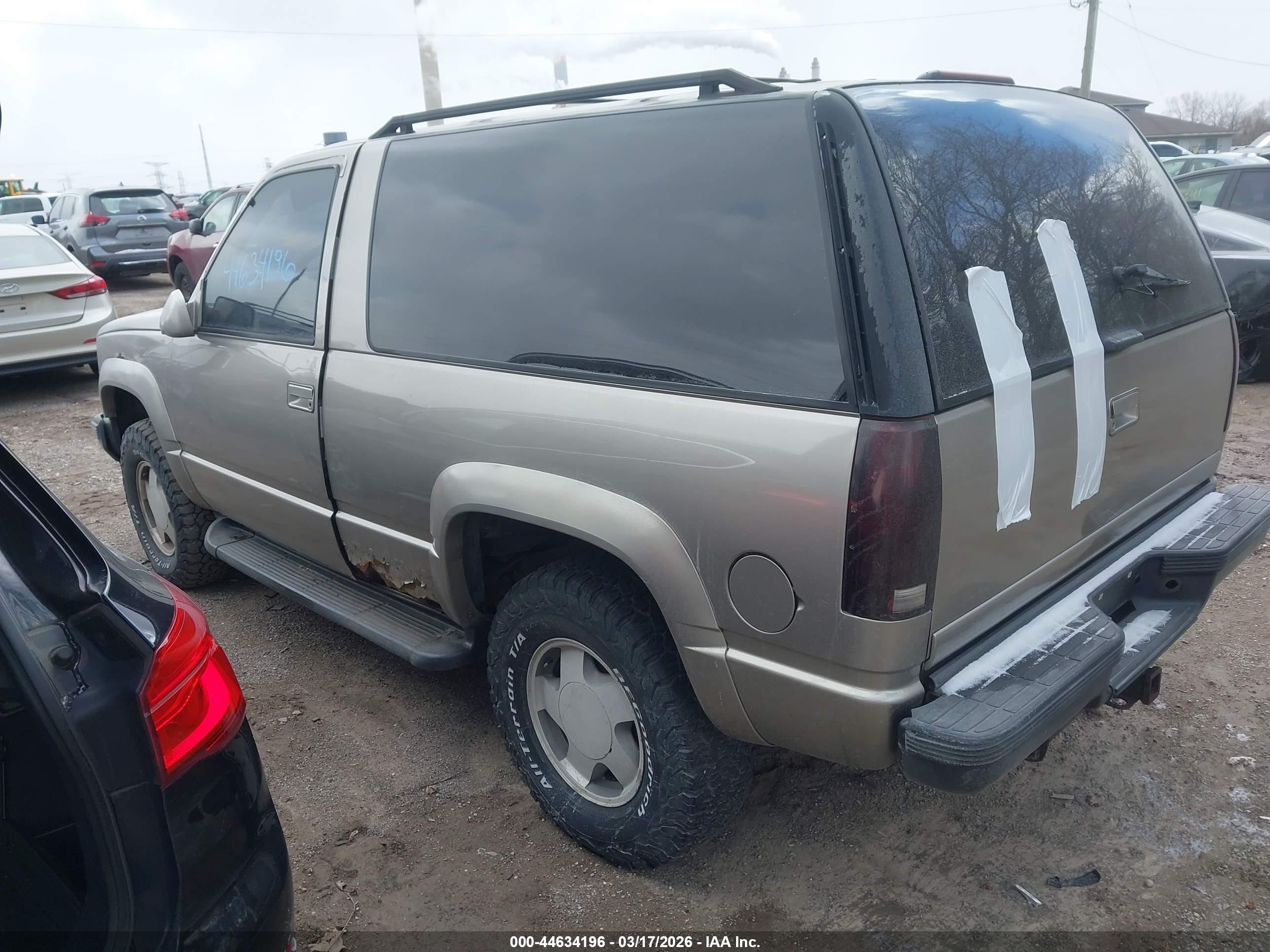 CHEVROLET TAHOE image 3
