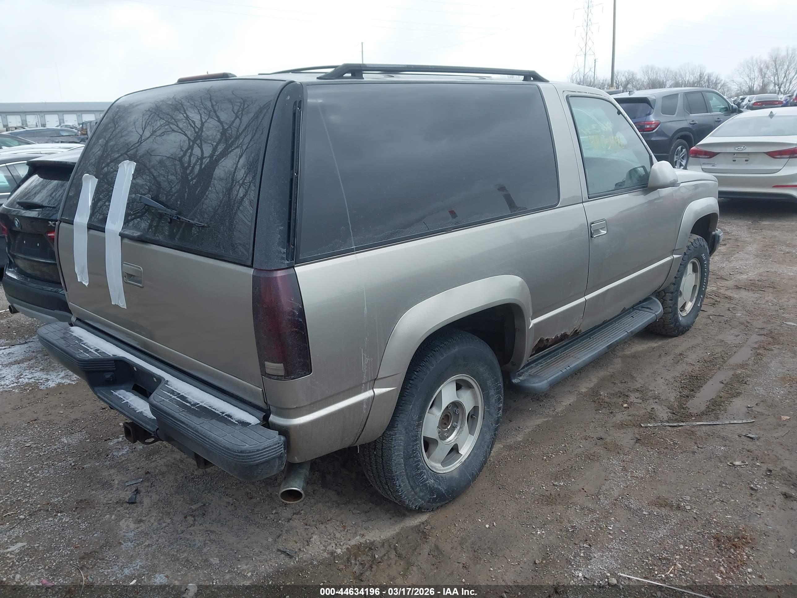 CHEVROLET TAHOE image 4