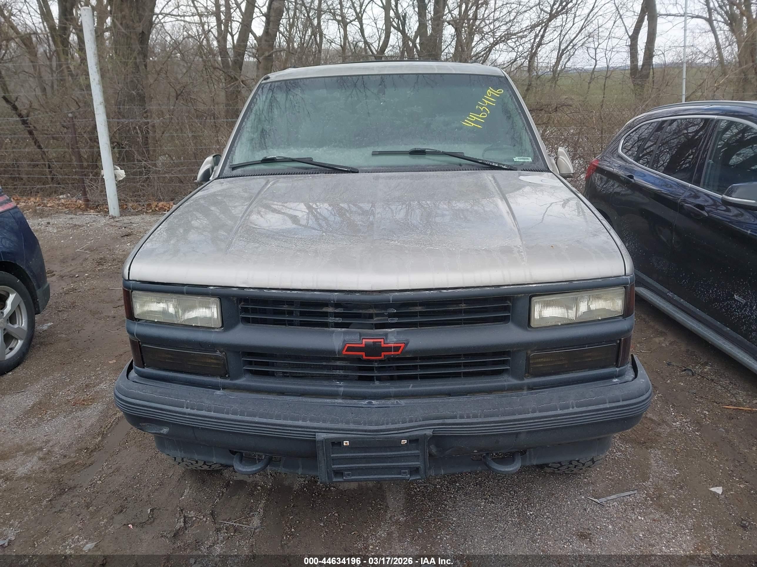 CHEVROLET TAHOE image 6