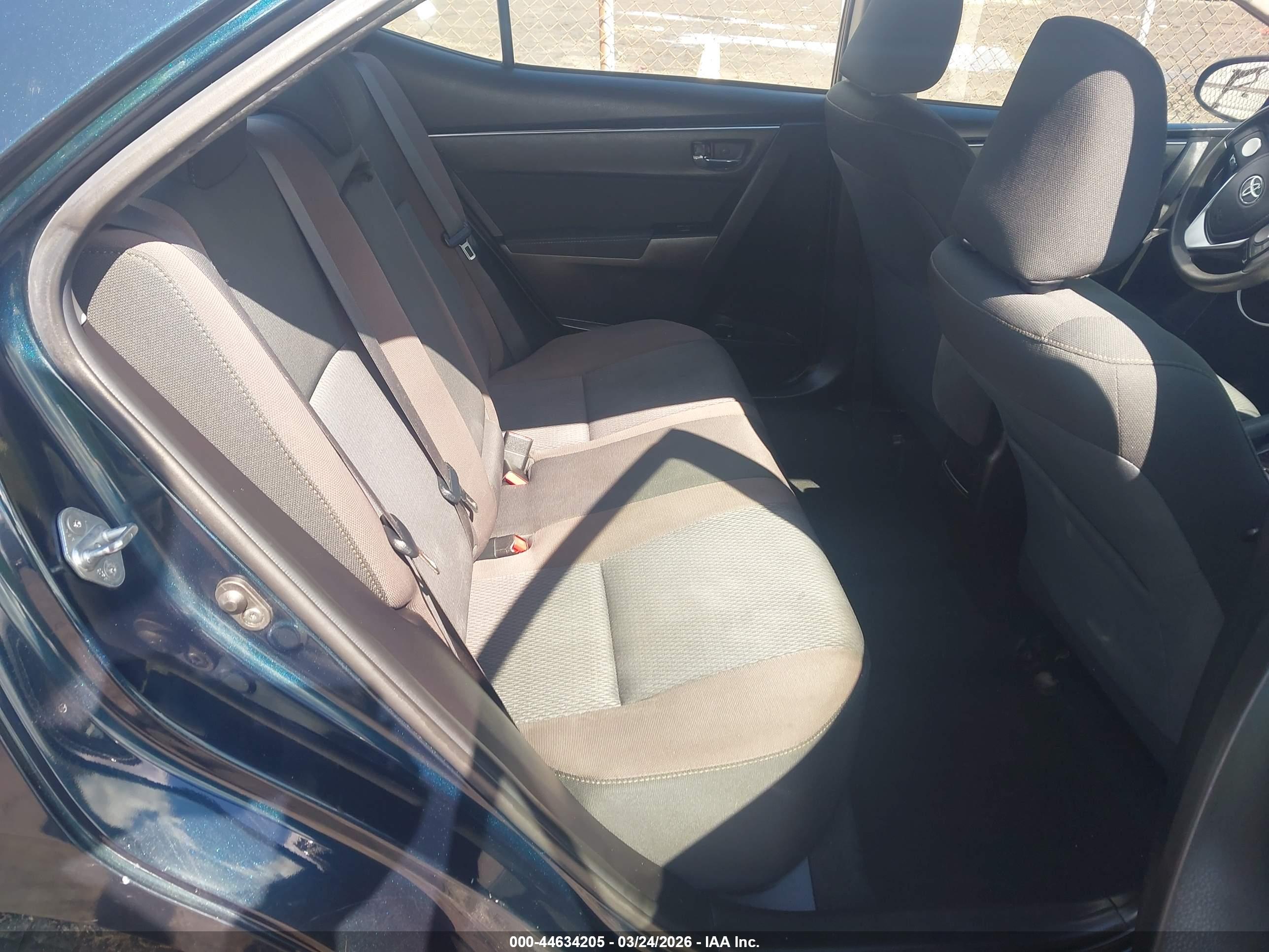 TOYOTA COROLLA image 8
