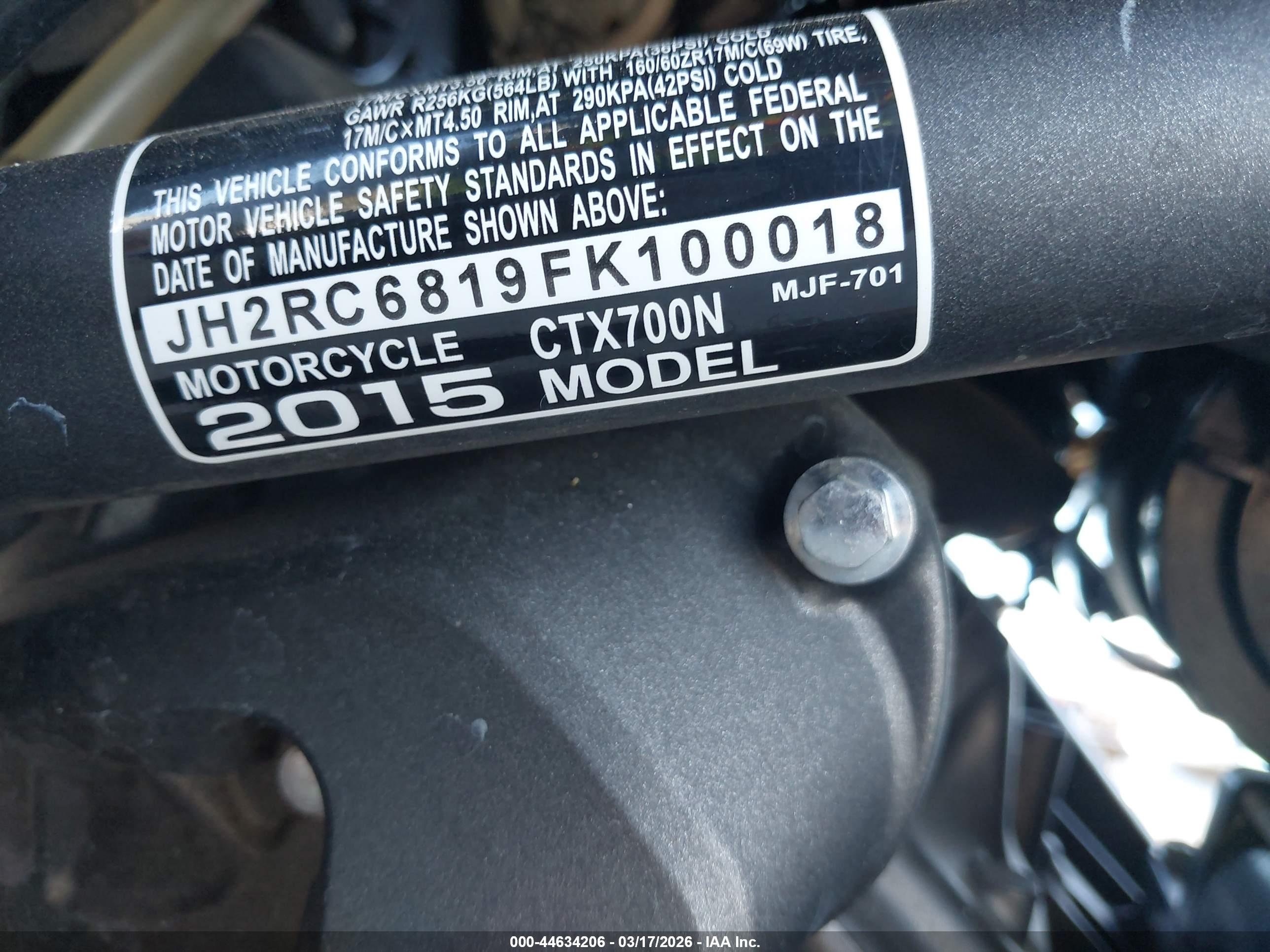 HONDA CTX700 image 10