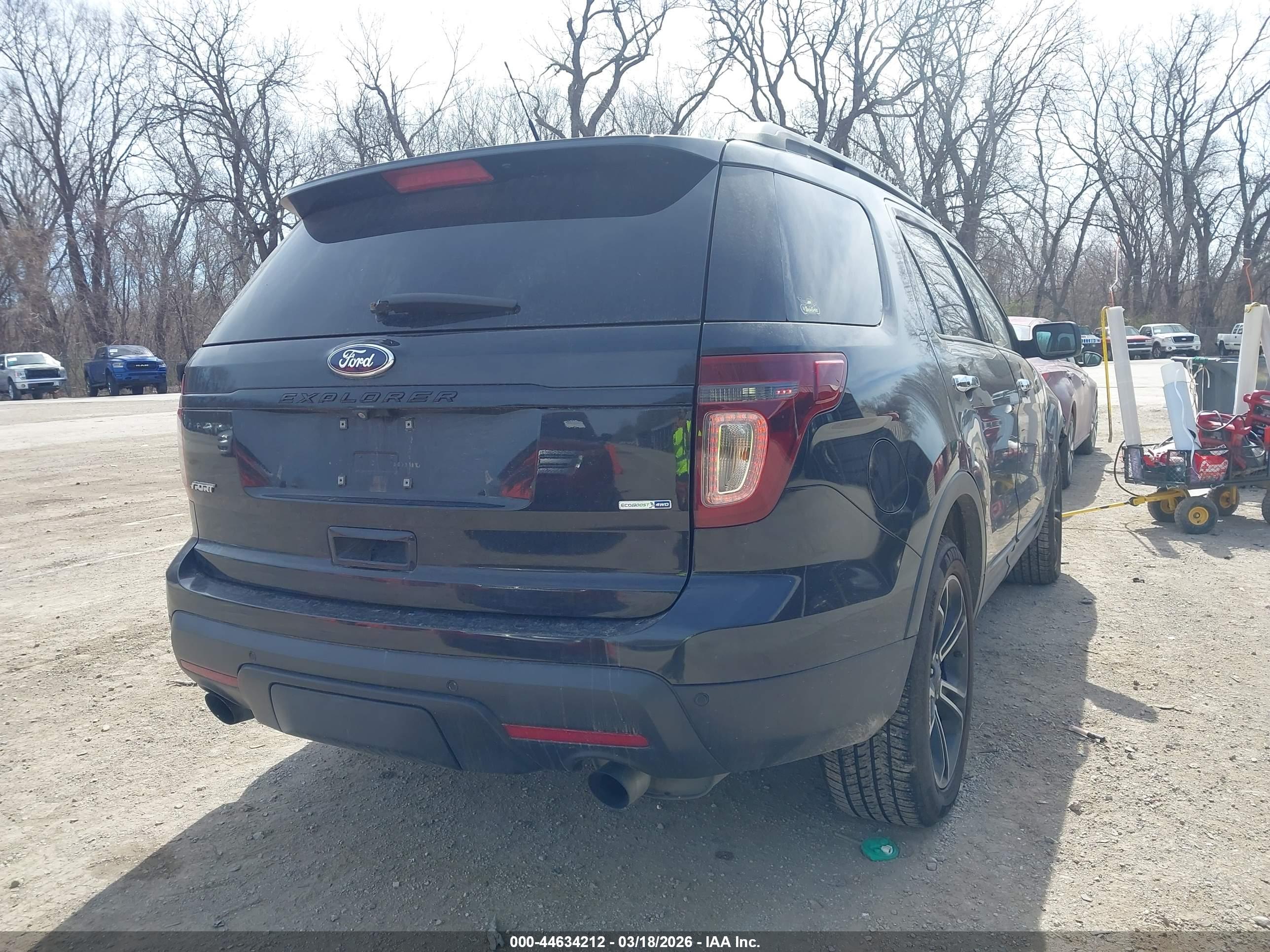 FORD EXPLORER image 4