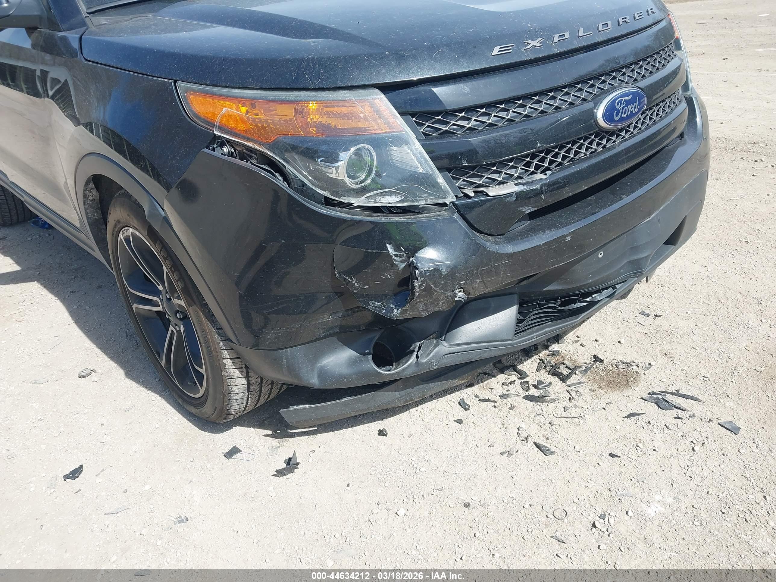 FORD EXPLORER image 6