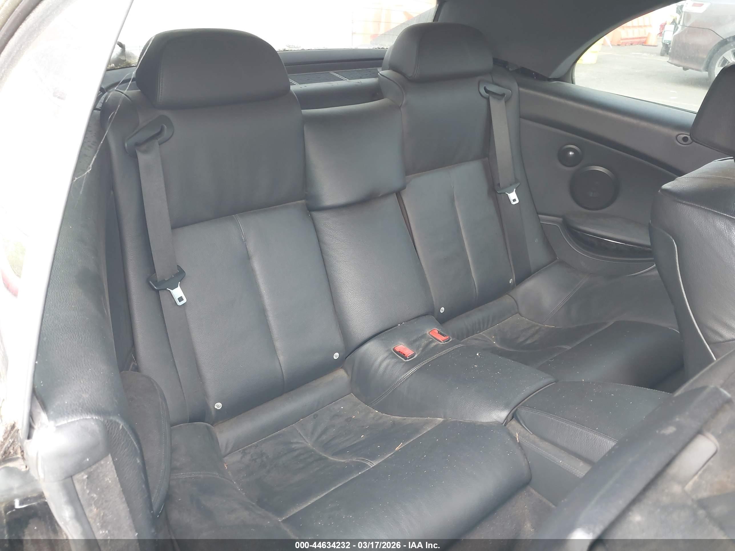 BMW 650I image 8
