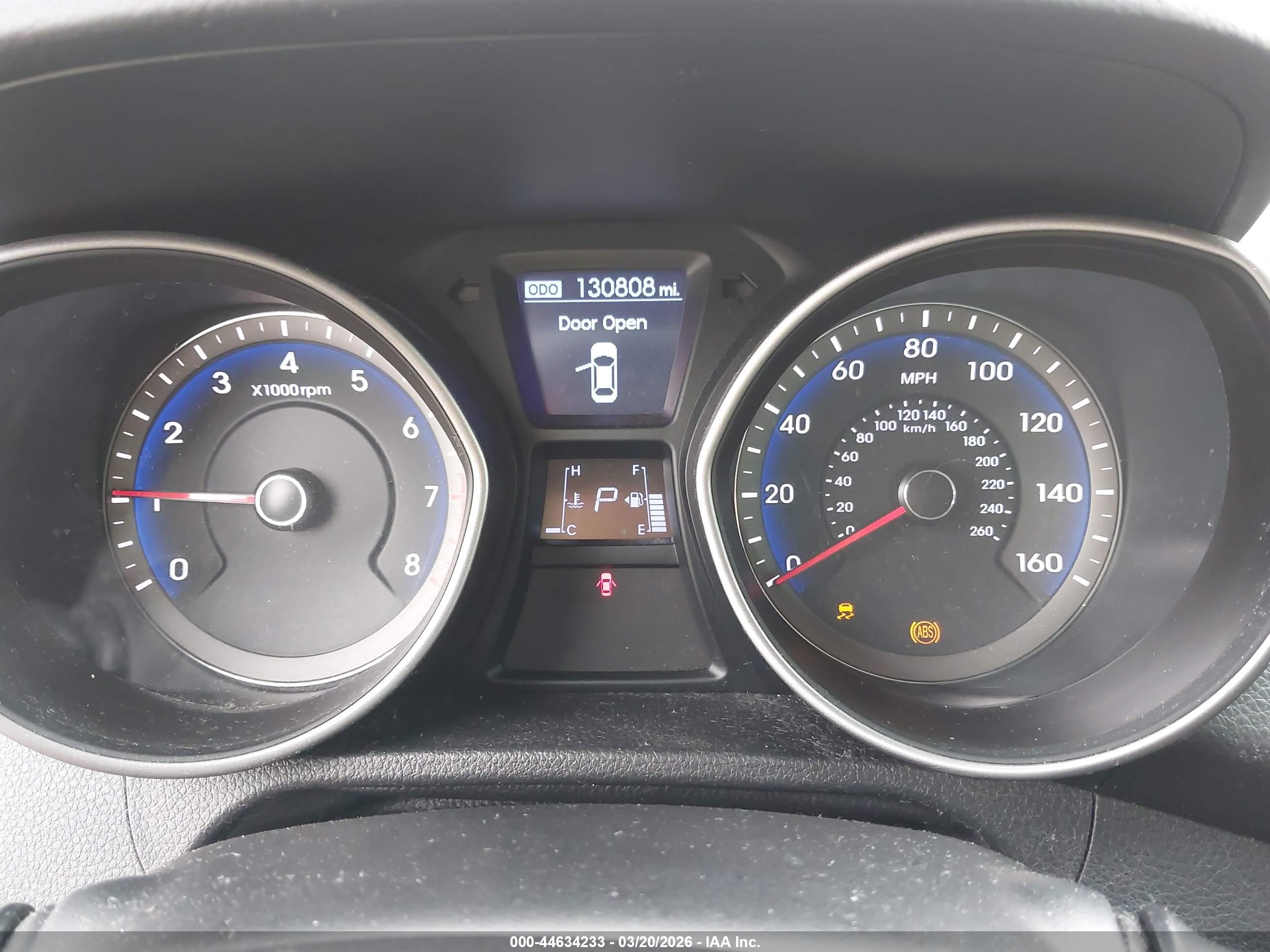 HYUNDAI ELANTRA image 7