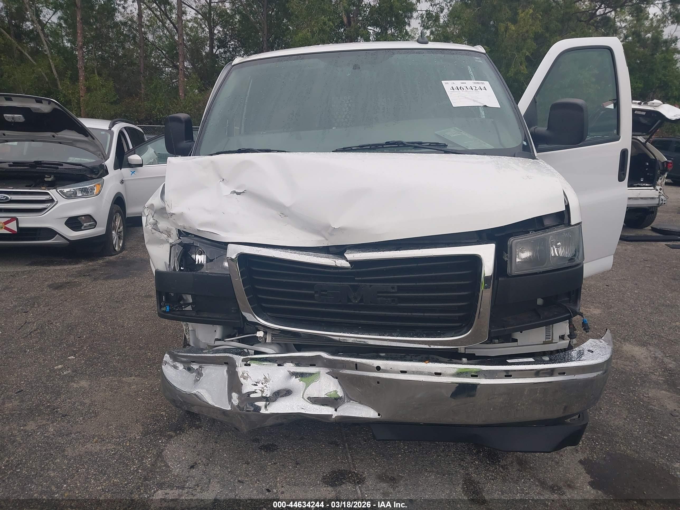 GMC SAVANA image 6