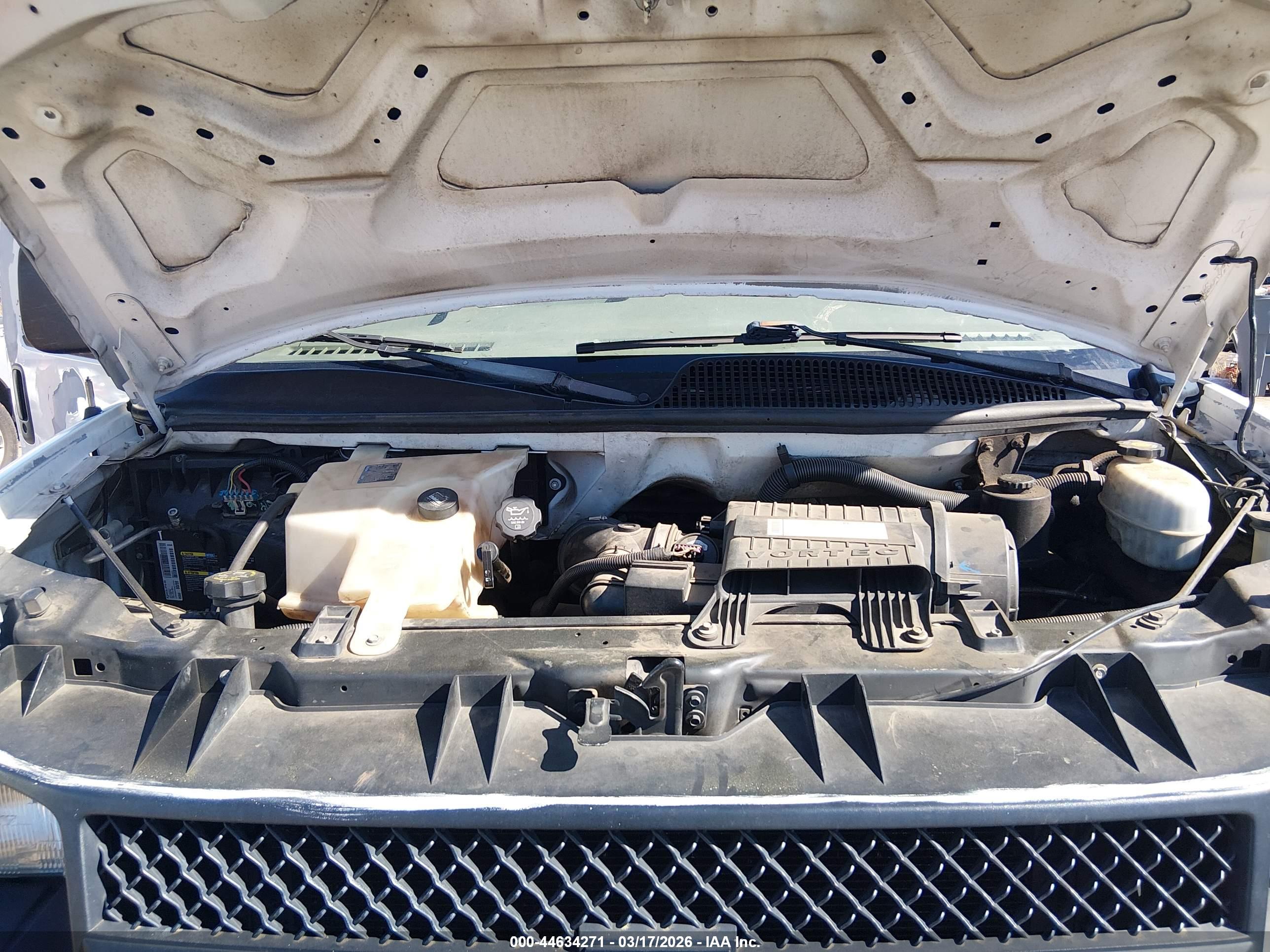 CHEVROLET EXPRESS image 10