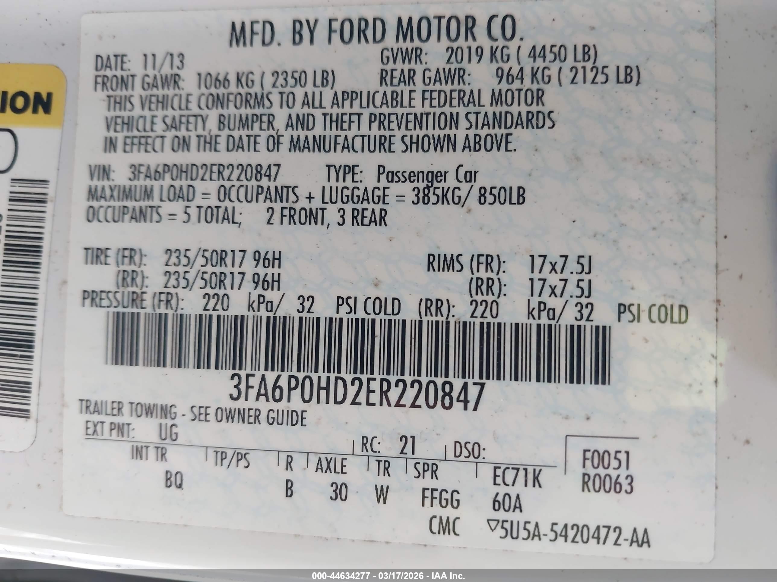 FORD FUSION image 9