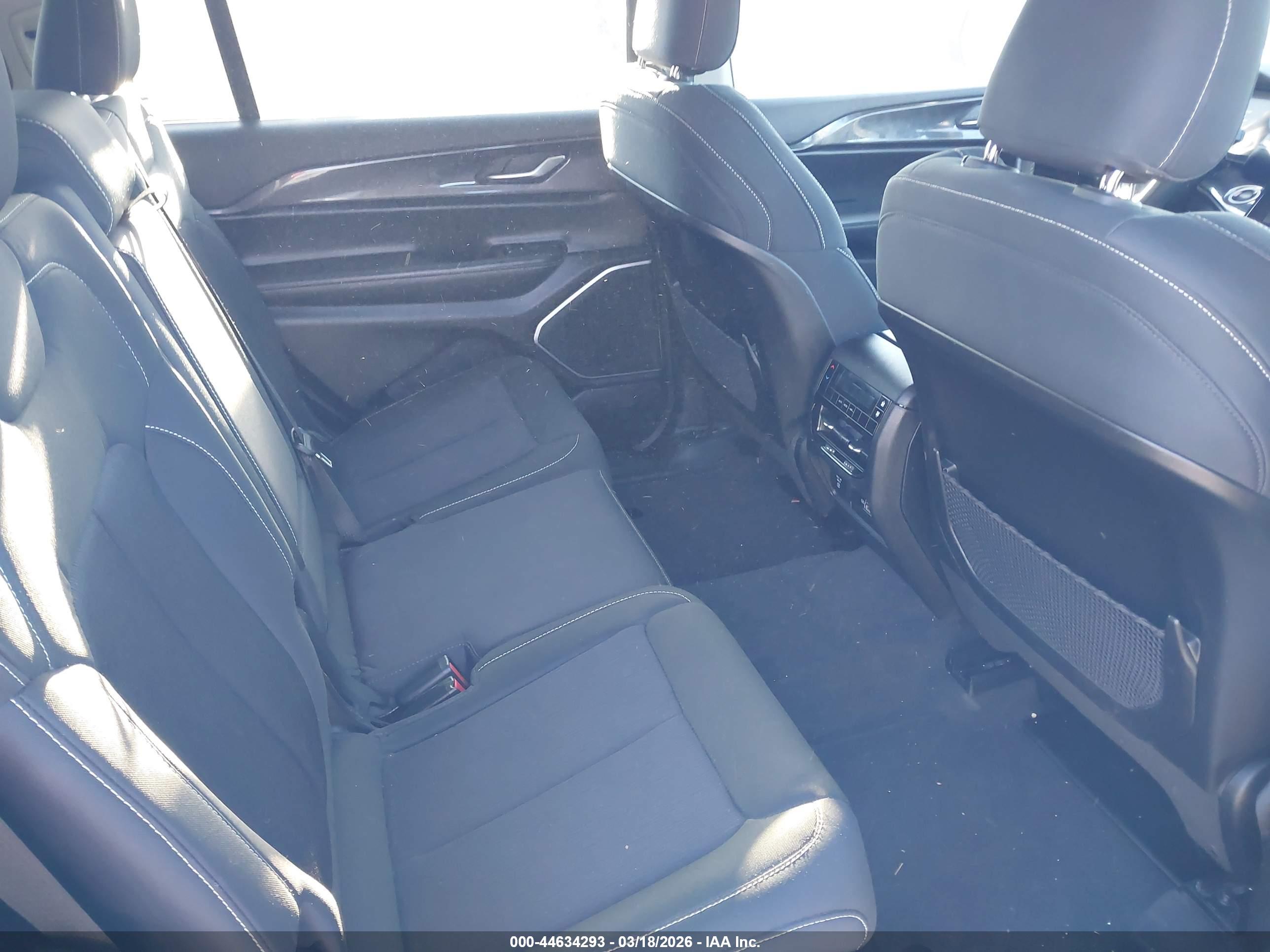 JEEP GRAND image 8