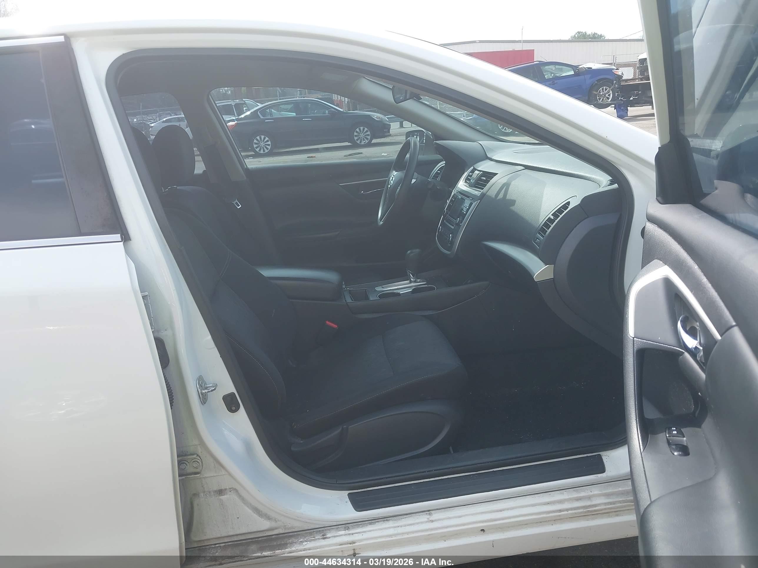 NISSAN ALTIMA image 5