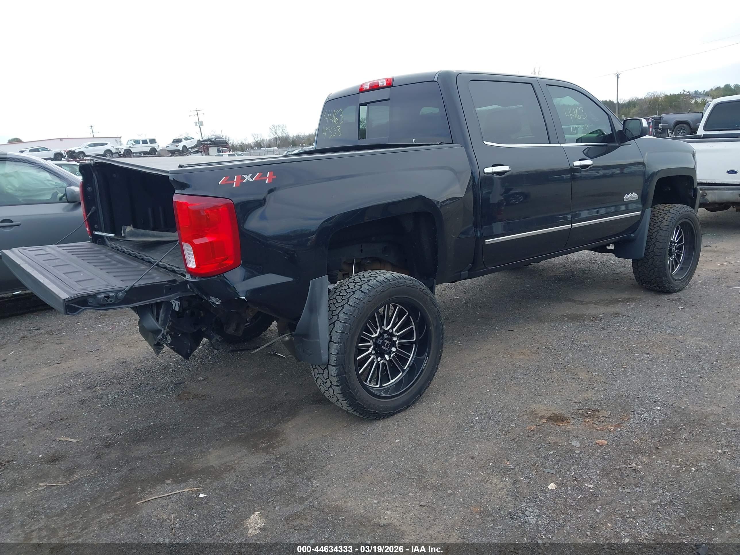 CHEVROLET SILVERADO image 4