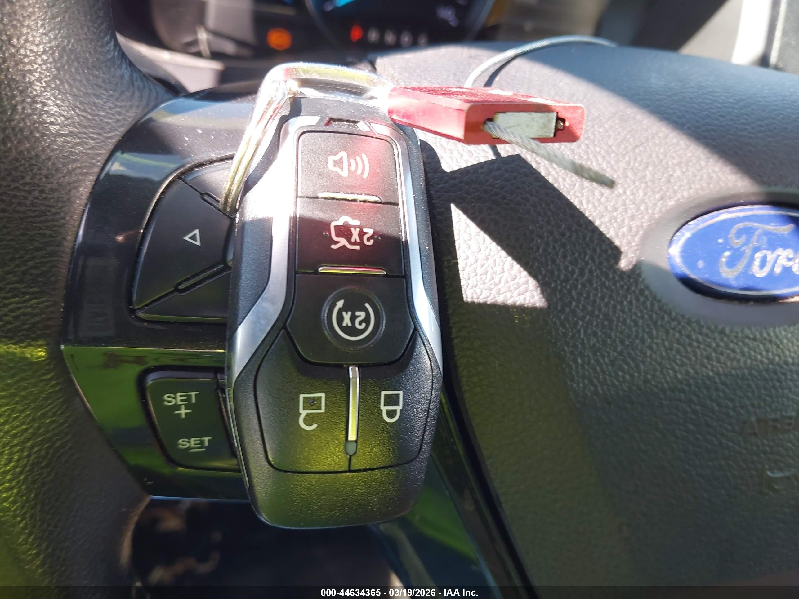 FORD EXPLORER image 11