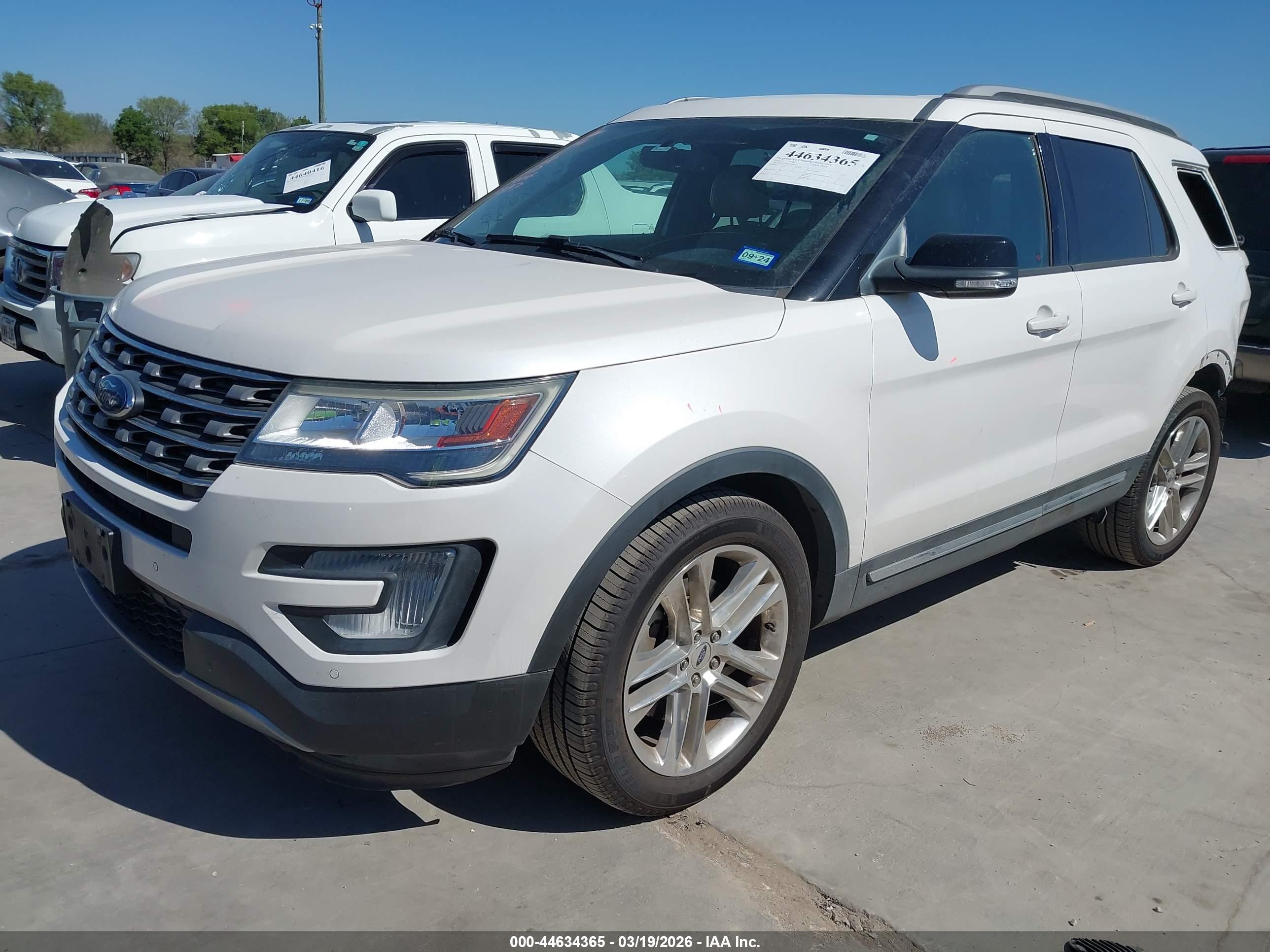 FORD EXPLORER image 2