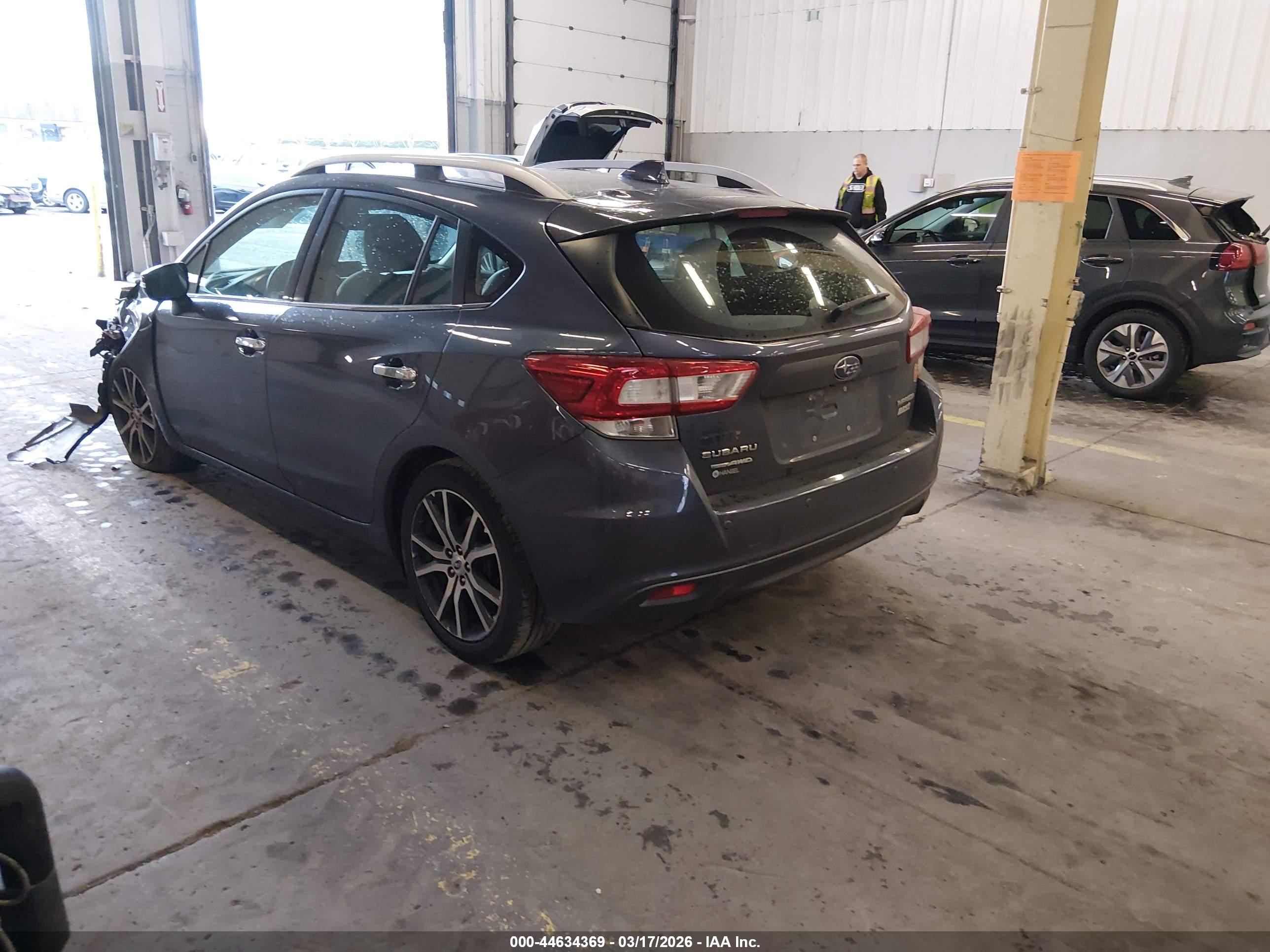 SUBARU IMPREZA image 3