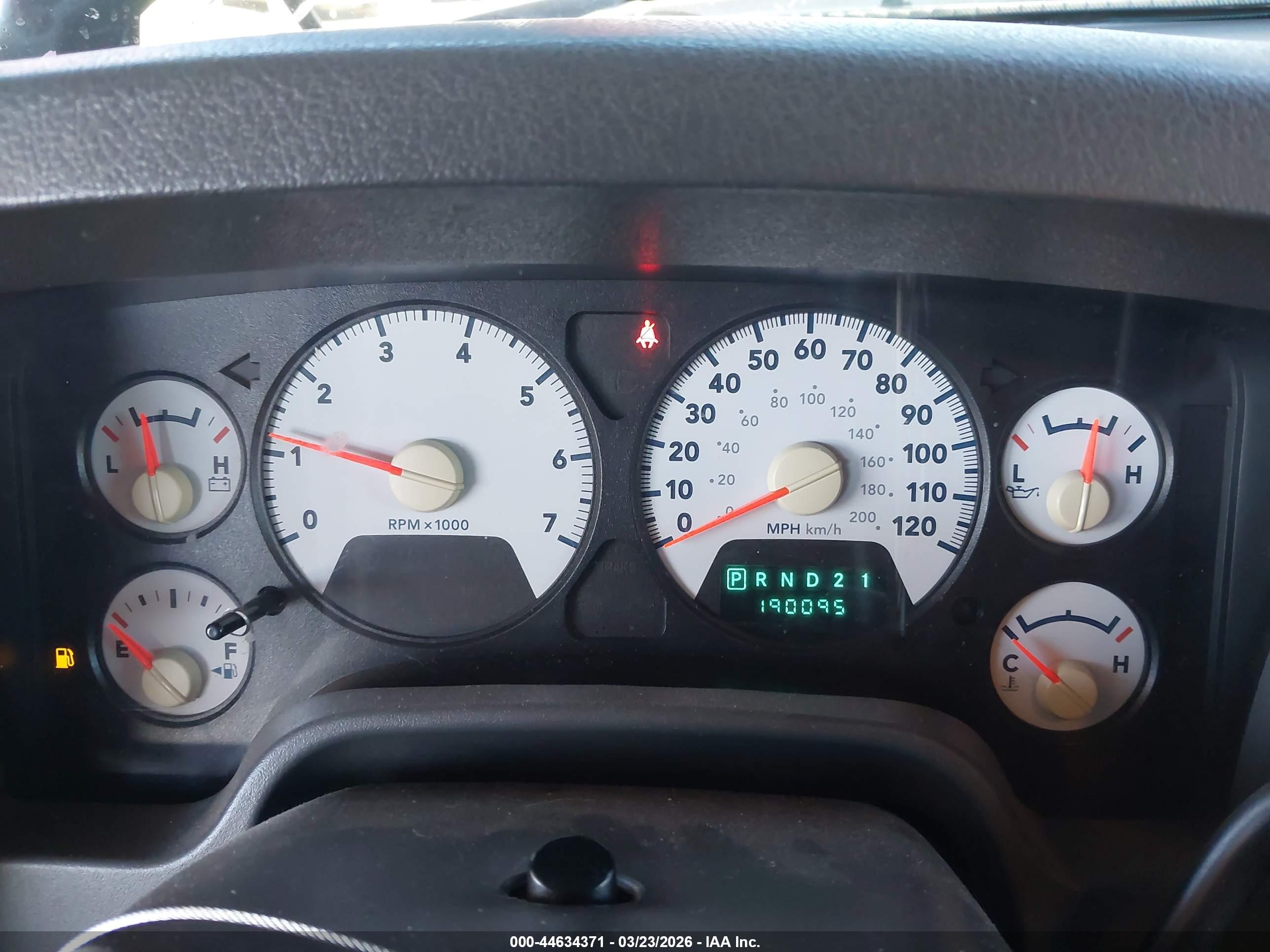 DODGE RAM image 7