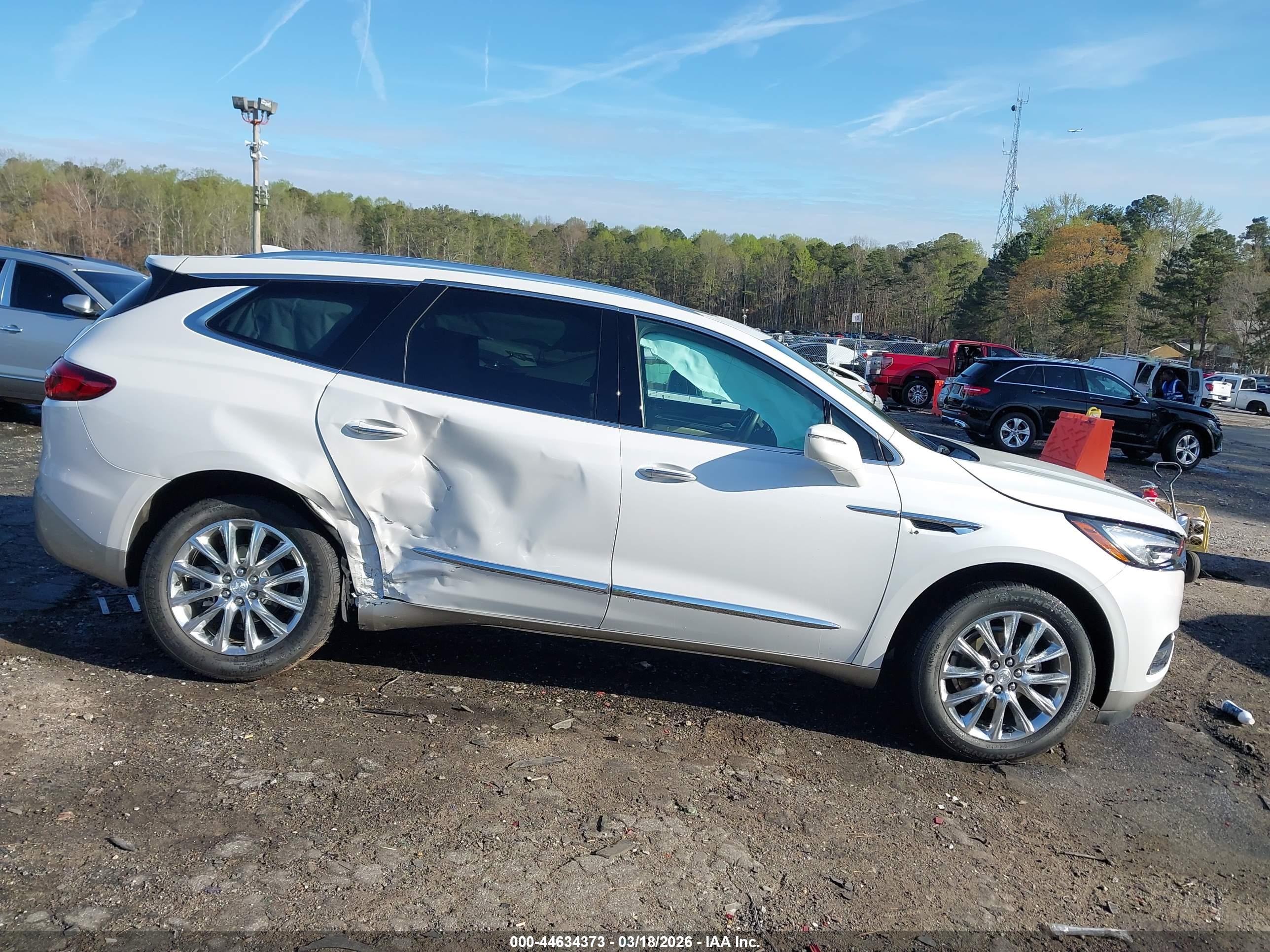 BUICK ENCLAVE image 6