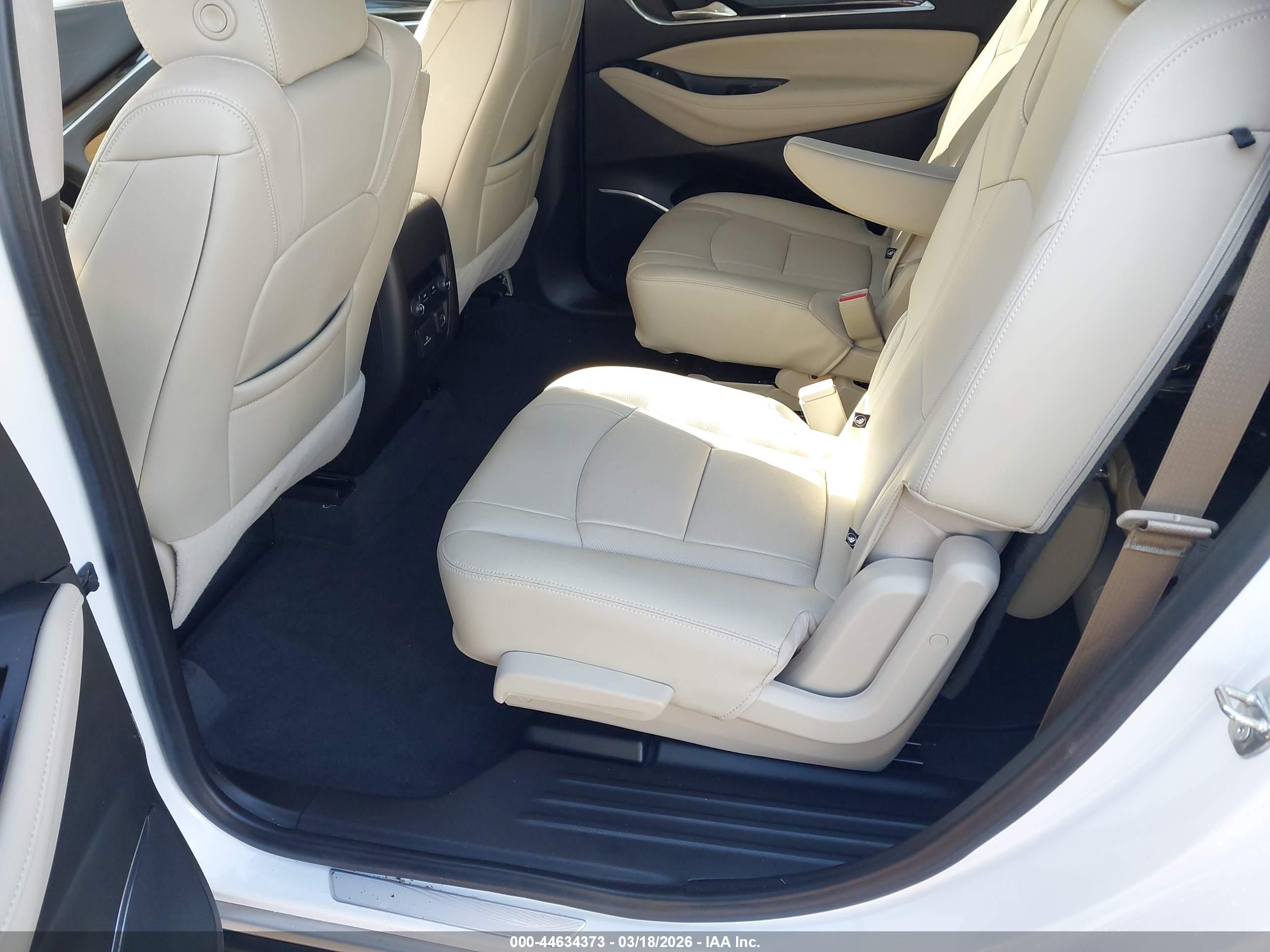 BUICK ENCLAVE image 8