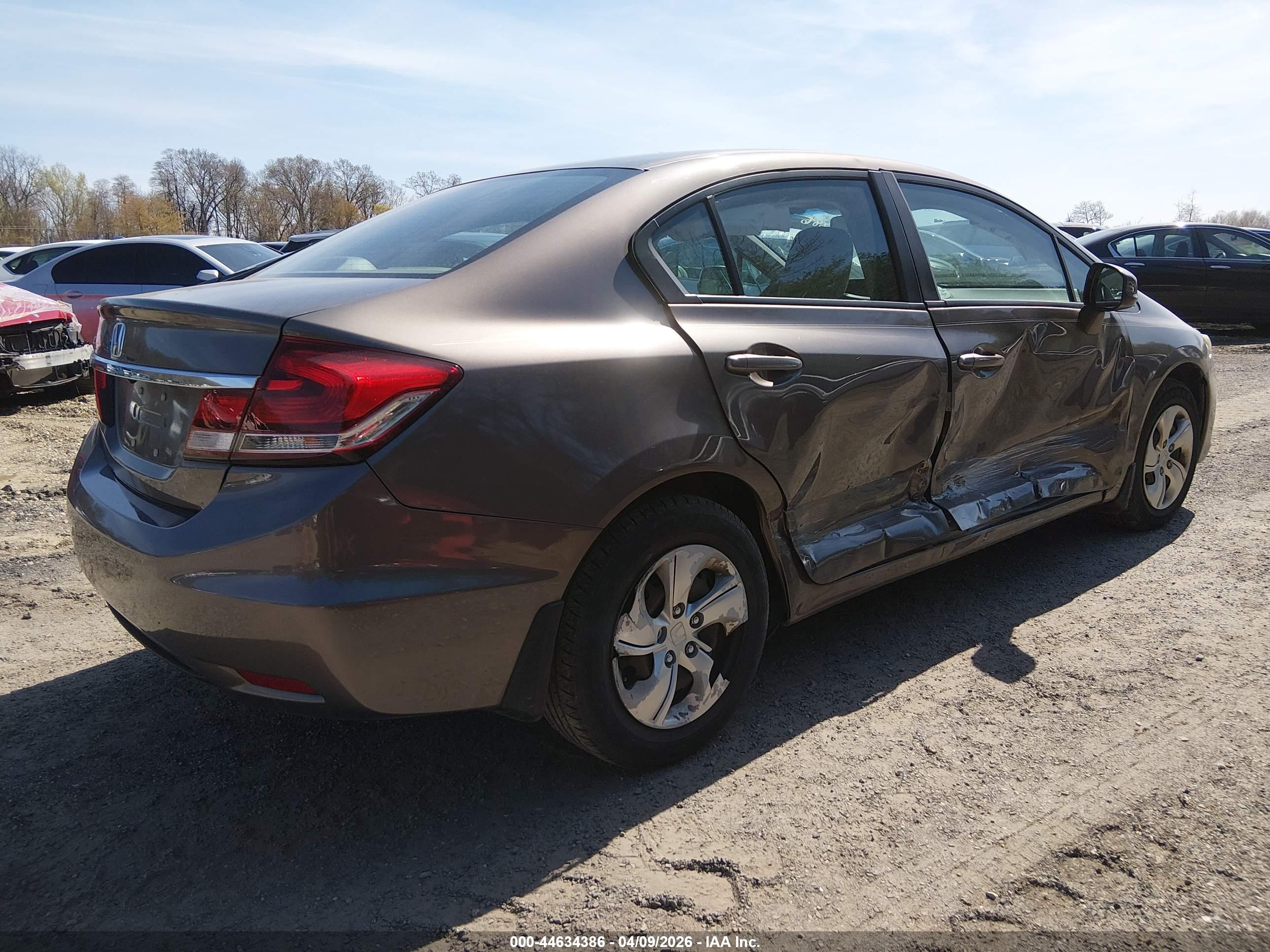 HONDA CIVIC image 4