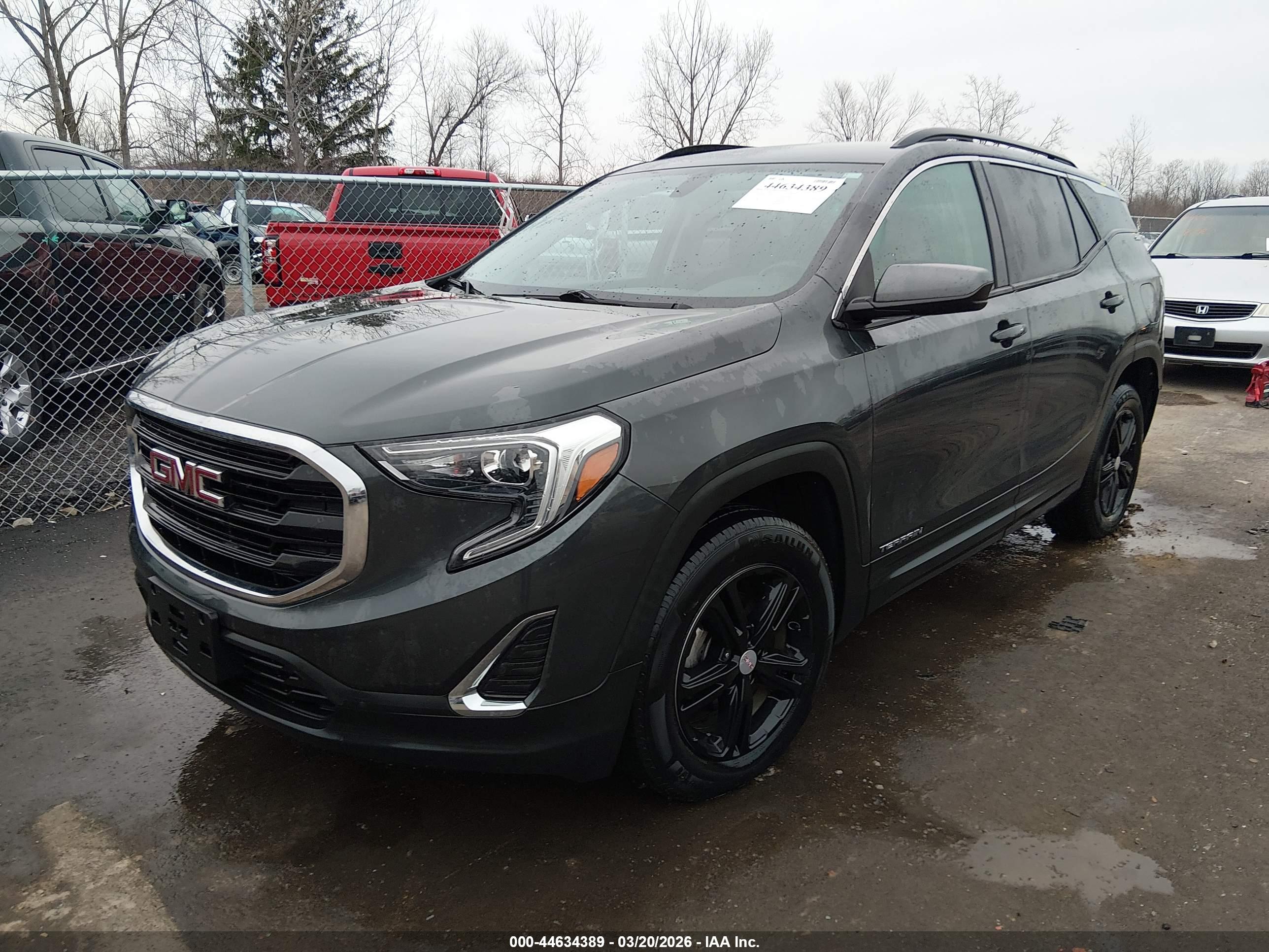 GMC TERRAIN image 2