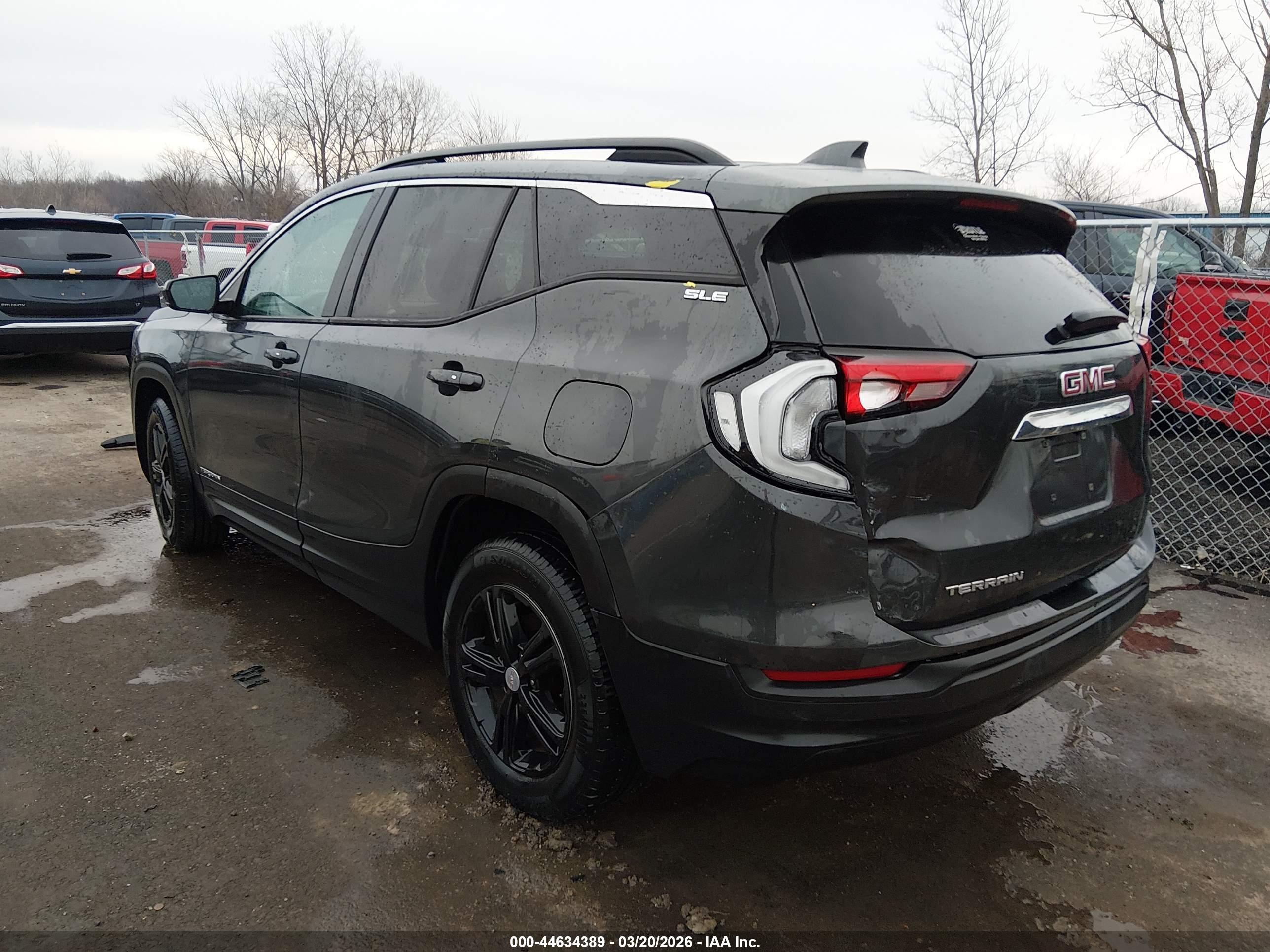 GMC TERRAIN image 3