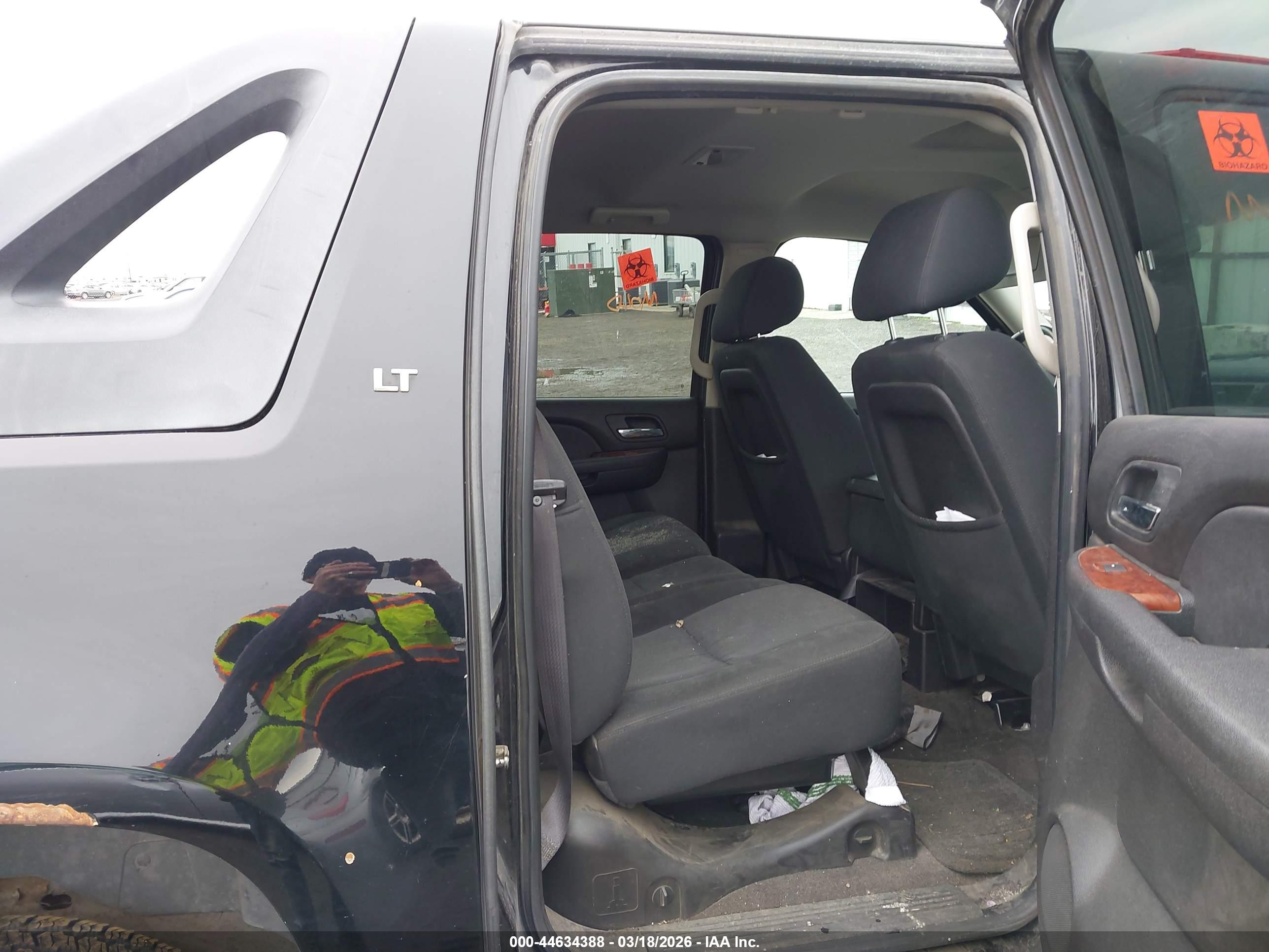 CHEVROLET AVALANCHE image 8