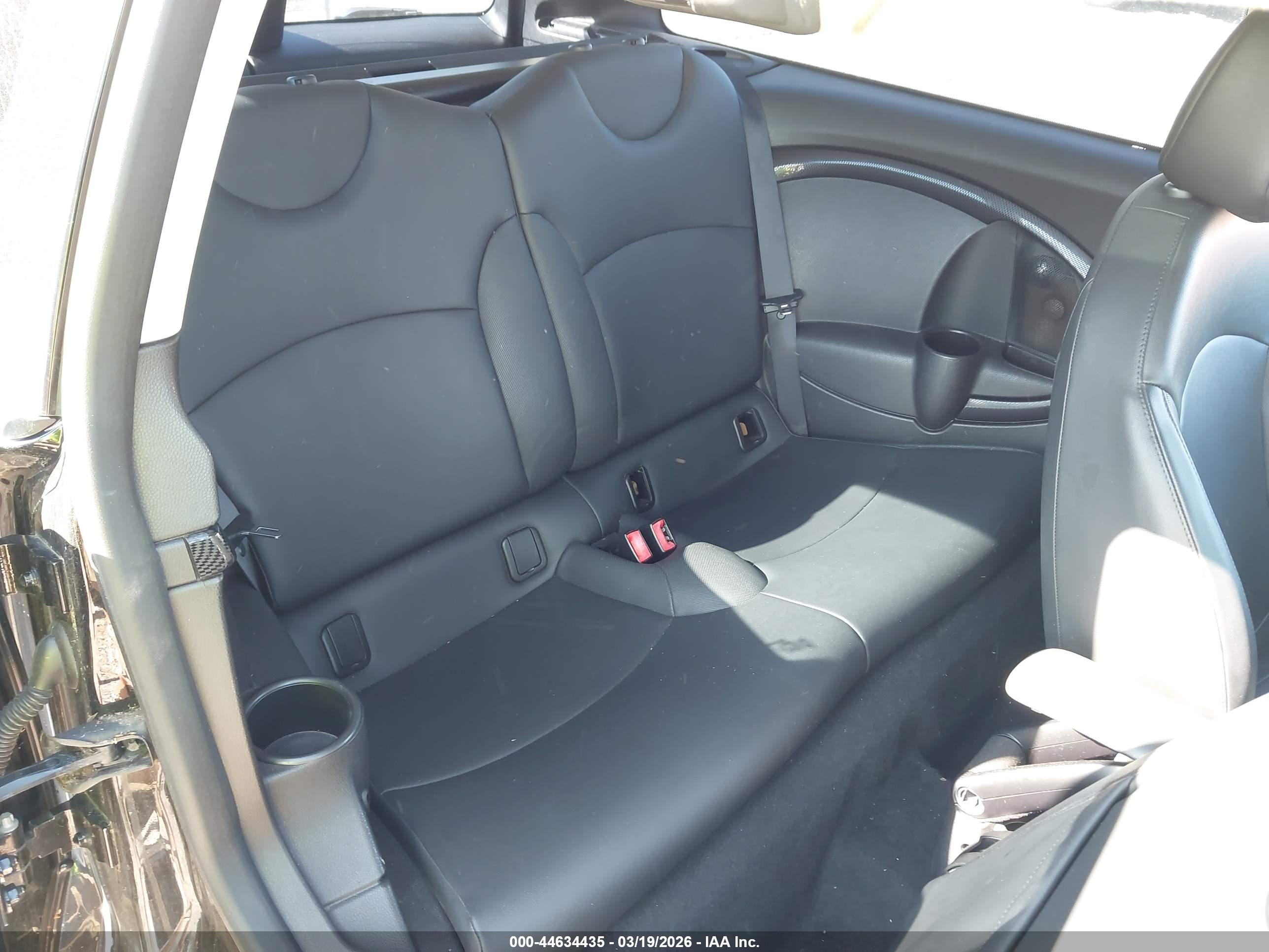 MINI COOPER image 8