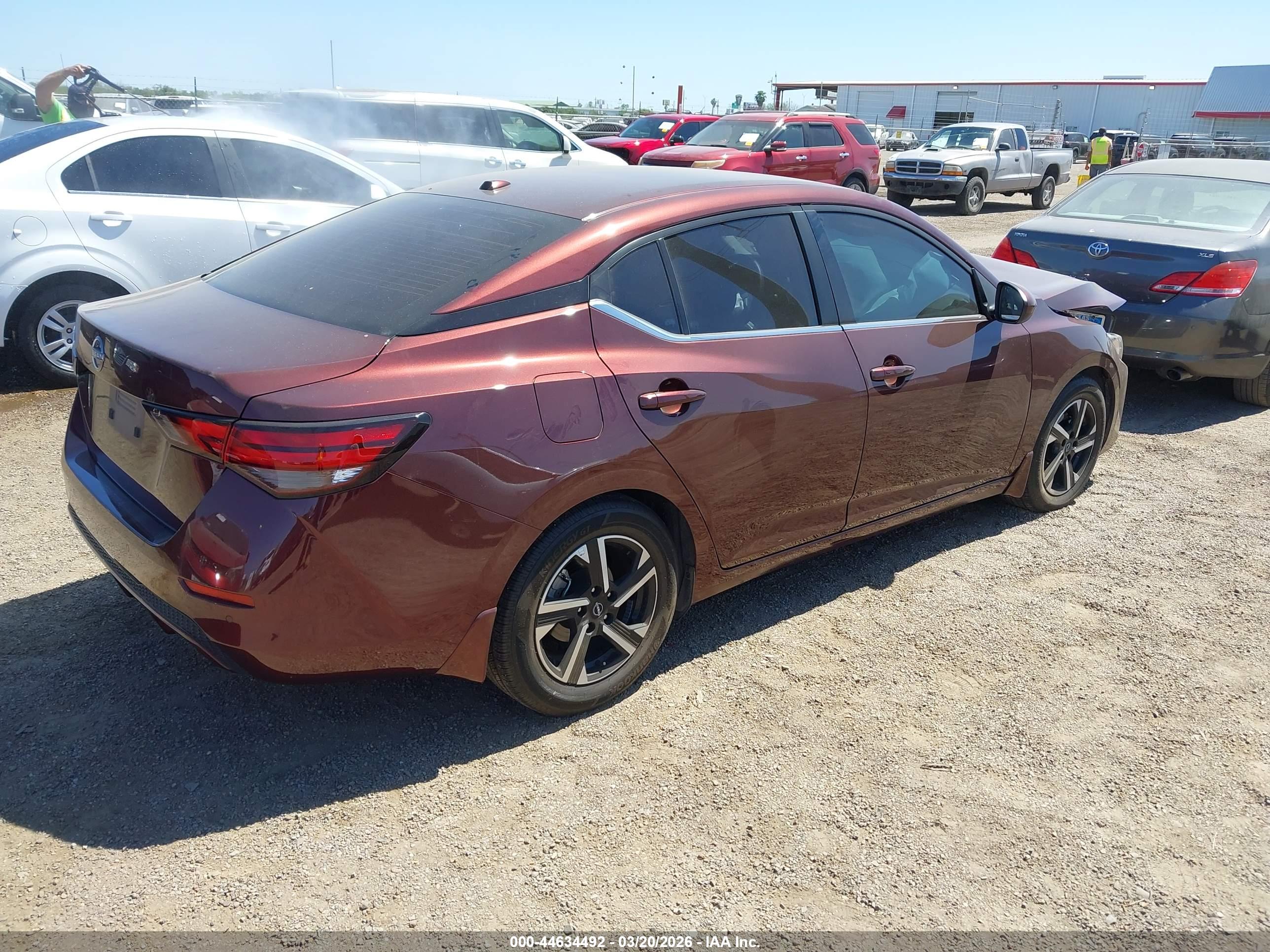 NISSAN SENTRA image 4