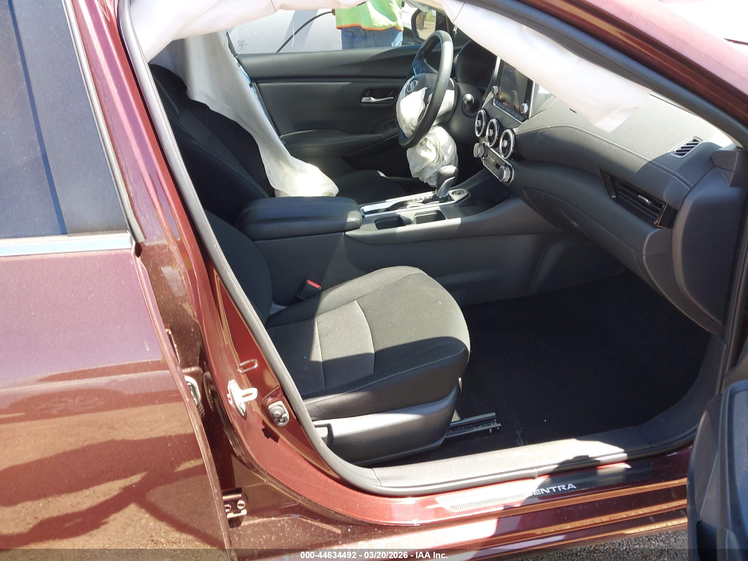 NISSAN SENTRA image 5