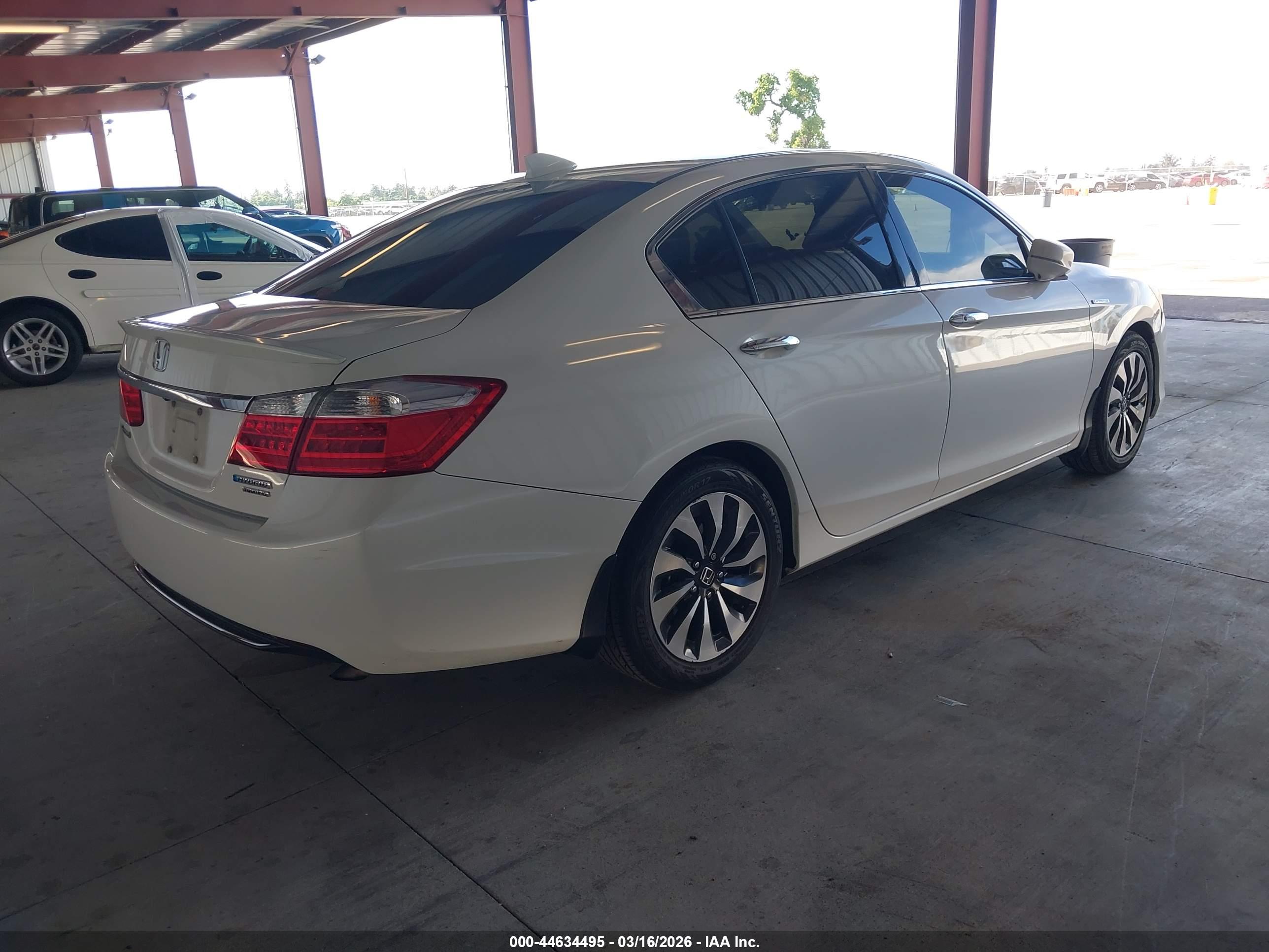HONDA ACCORD image 4